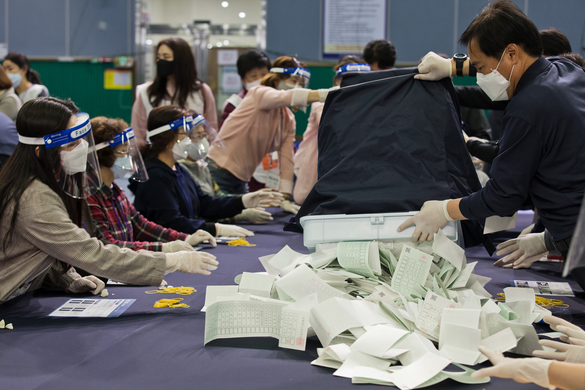 정치;선거;총선;제21대국회의원선거;총선개표;21대총선개표;영등포구개표소