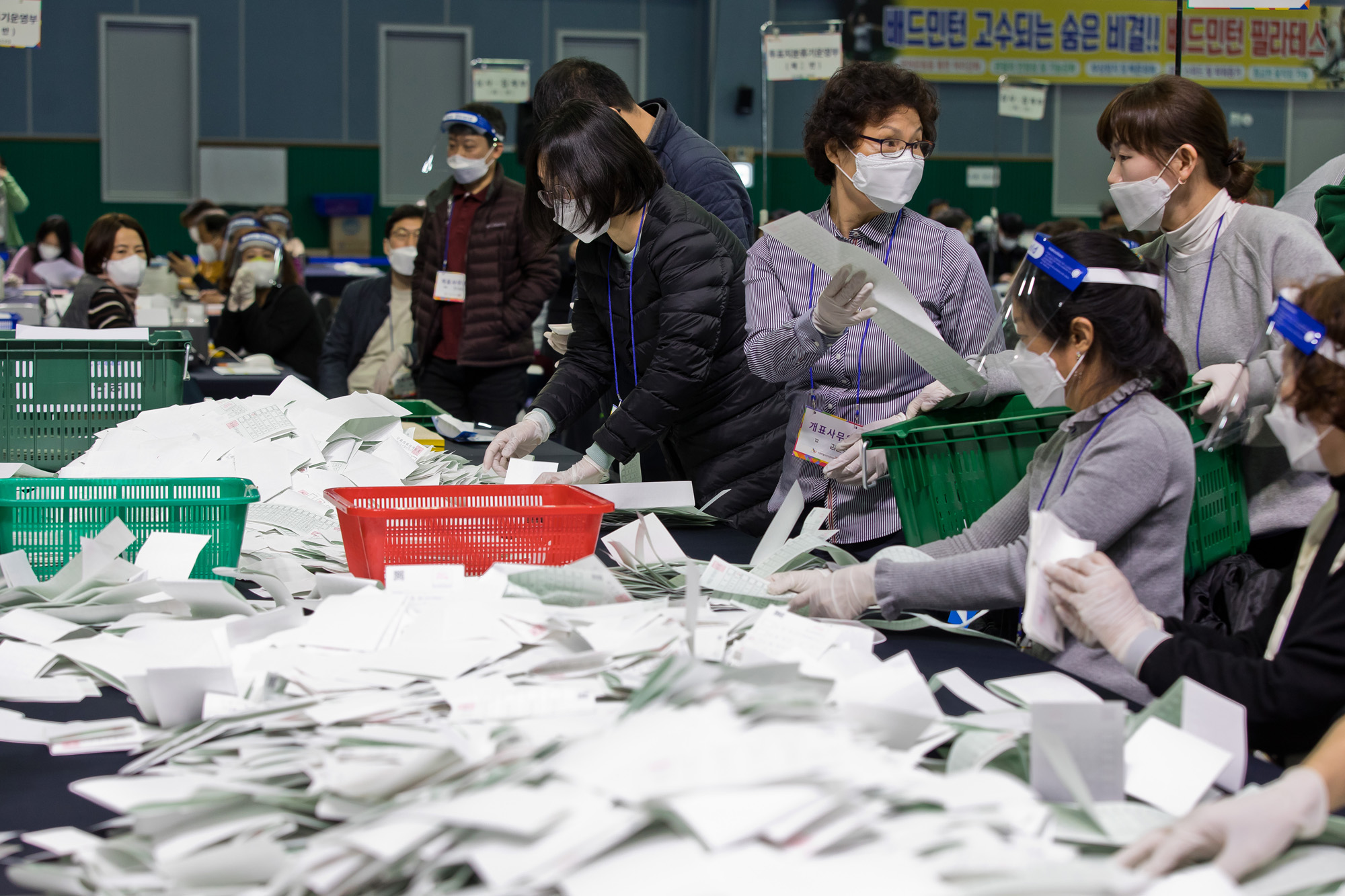 정치;선거;총선;제21대국회의원선거;총선개표;21대총선개표;영등포구개표소