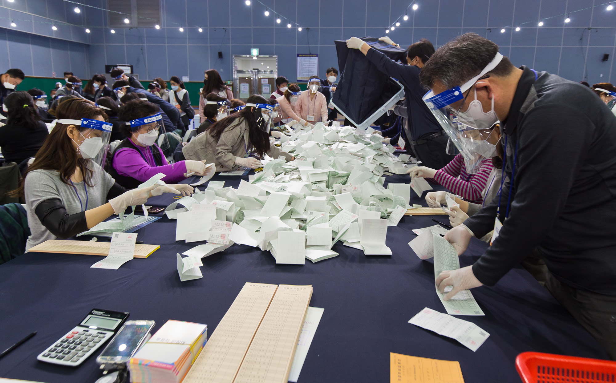 정치;선거;총선;제21대국회의원선거;총선개표;21대총선개표;영등포구개표소