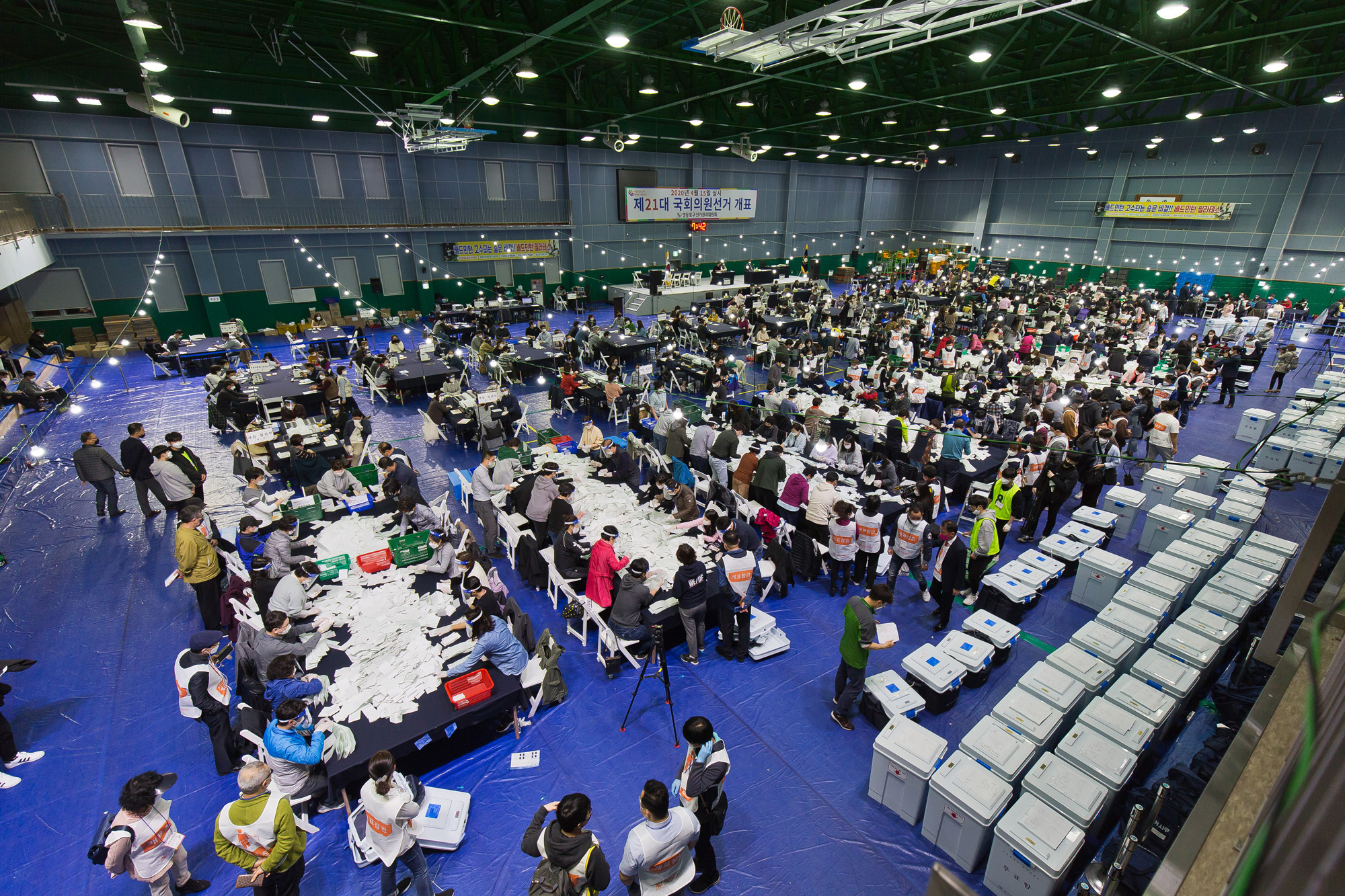 정치;선거;총선;제21대국회의원선거;총선개표;21대총선개표;영등포구개표소