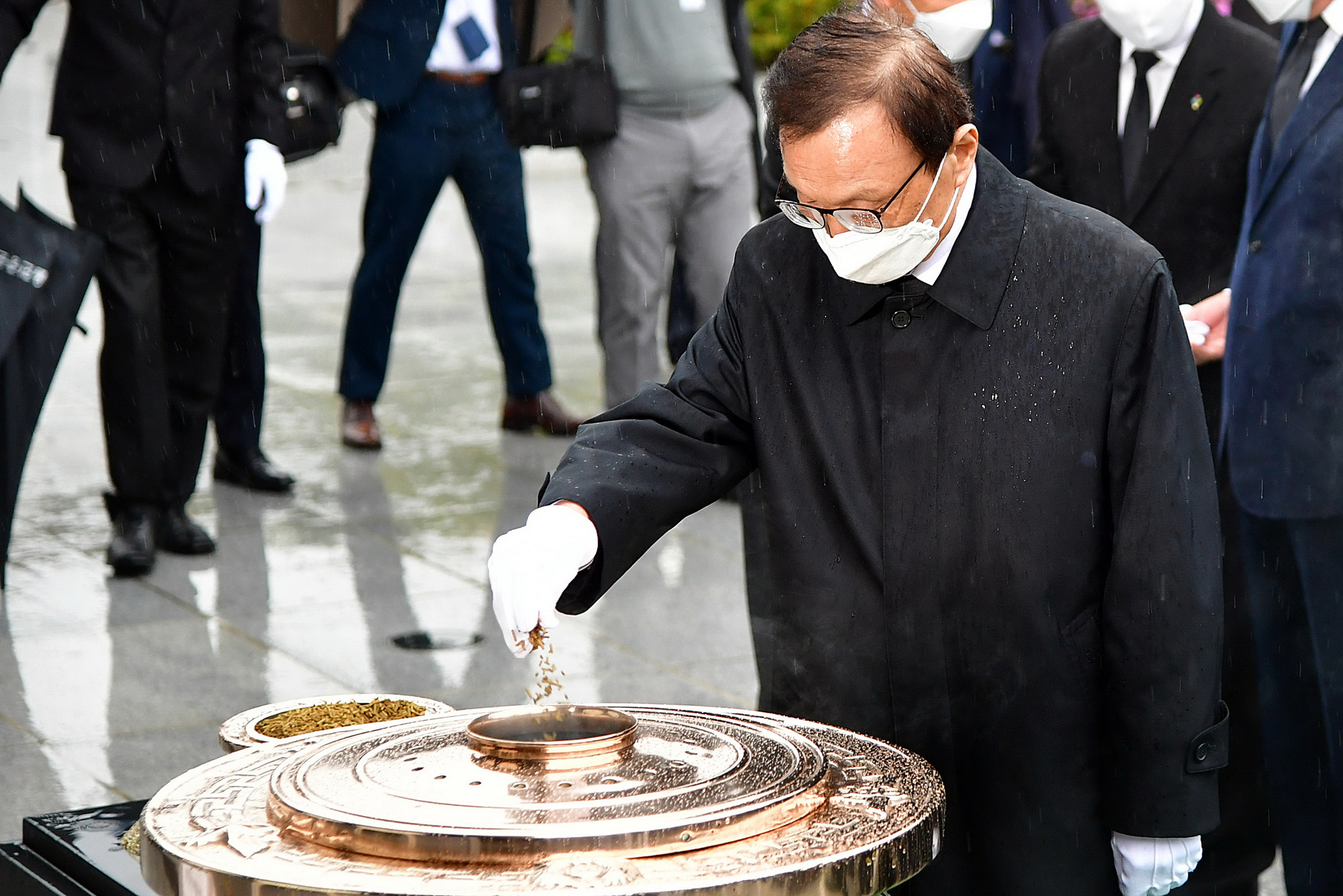 정치;국회;정당;더불어민주당;더불어시민당;국립현충원