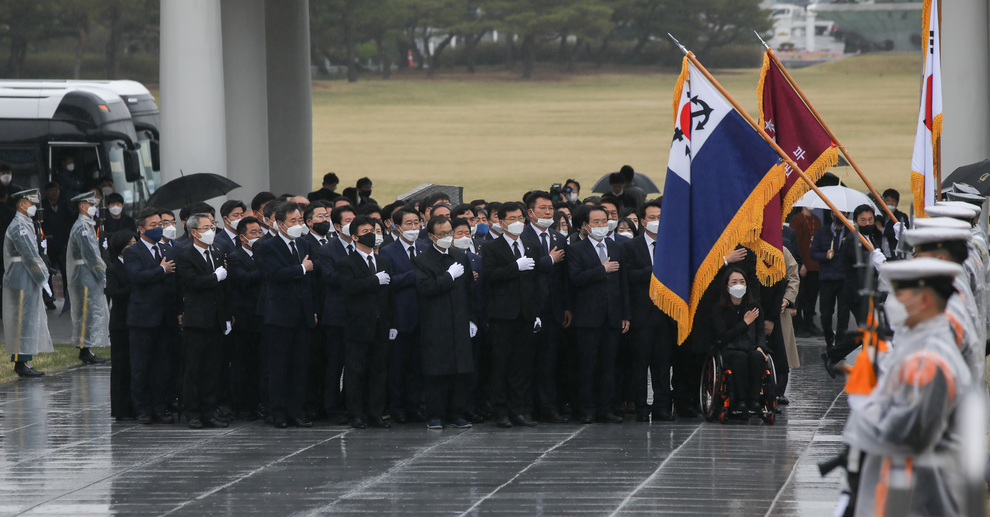 정치;국회;정당;더불어민주당;더불어시민당;국립현충원