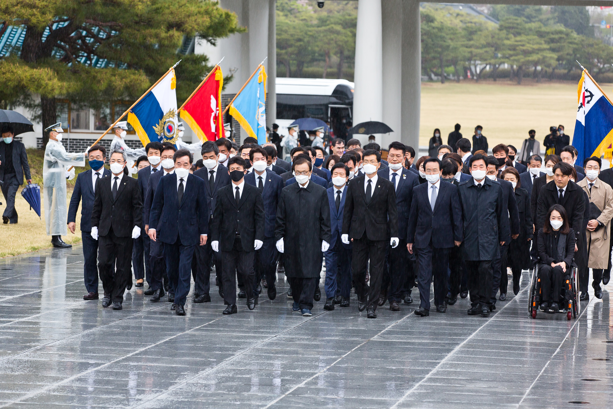정치;국회;정당;더불어민주당;더불어시민당;국립현충원