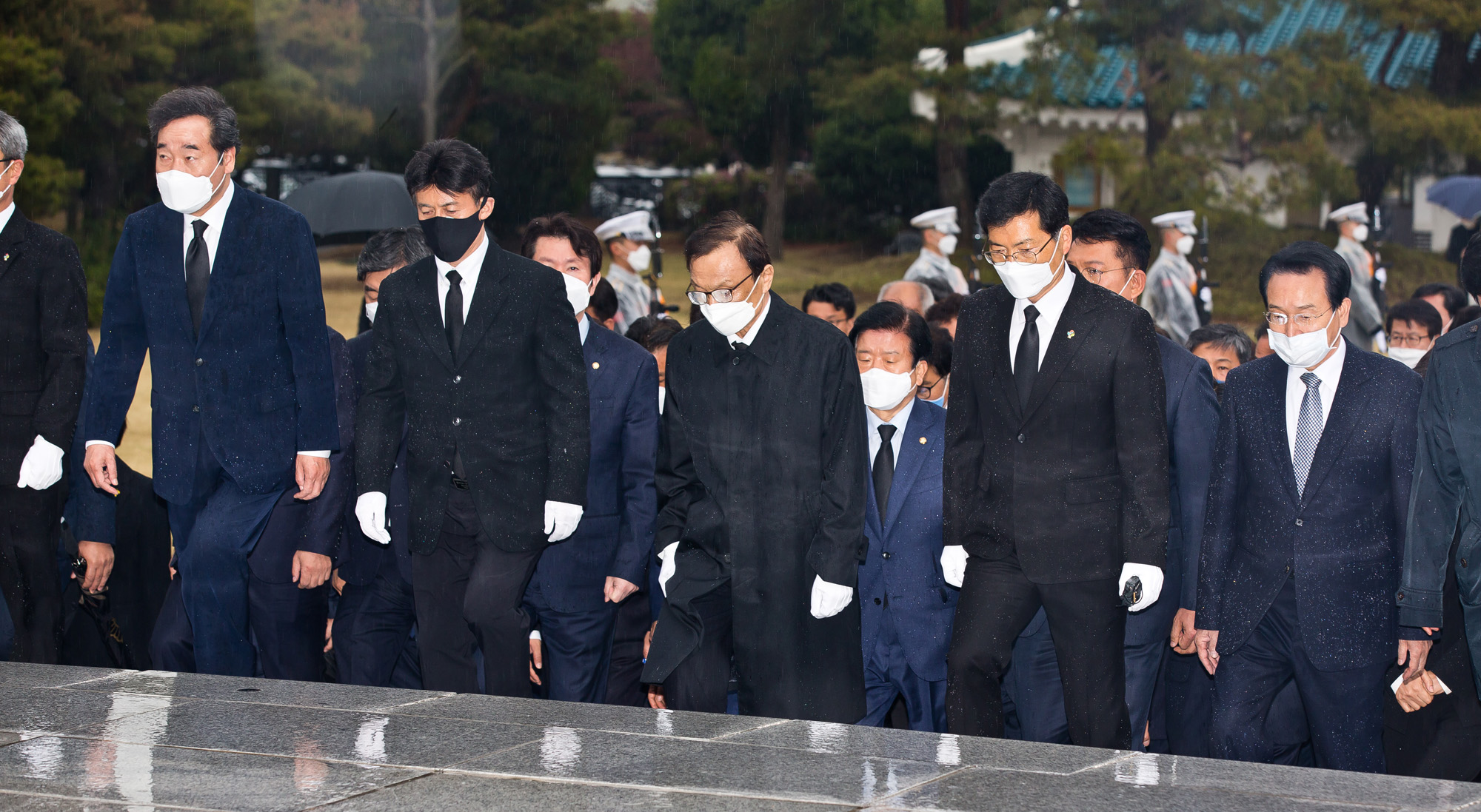 정치;국회;정당;더불어민주당;더불어시민당;국립현충원