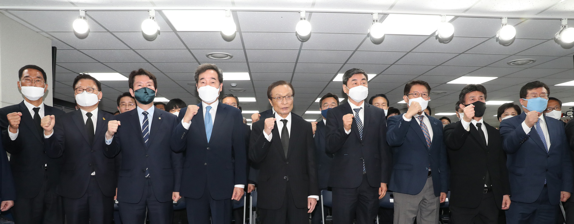 정치;더불어민주당;더불어시민당;더불어합동선거대책위해단식;이낙연;이해찬;이인영