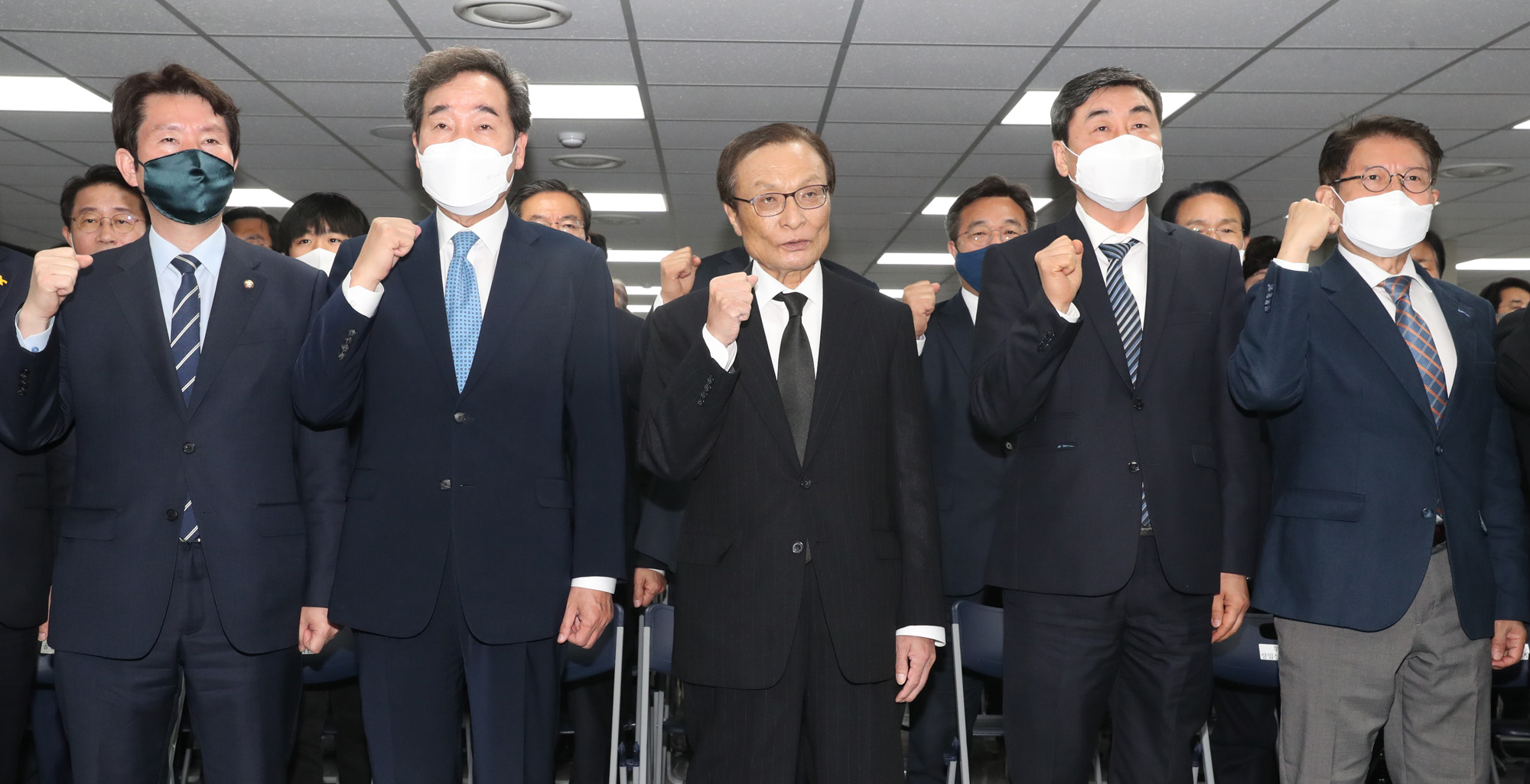 정치;더불어민주당;더불어시민당;더불어합동선거대책위해단식;이낙연;이해찬;이인영