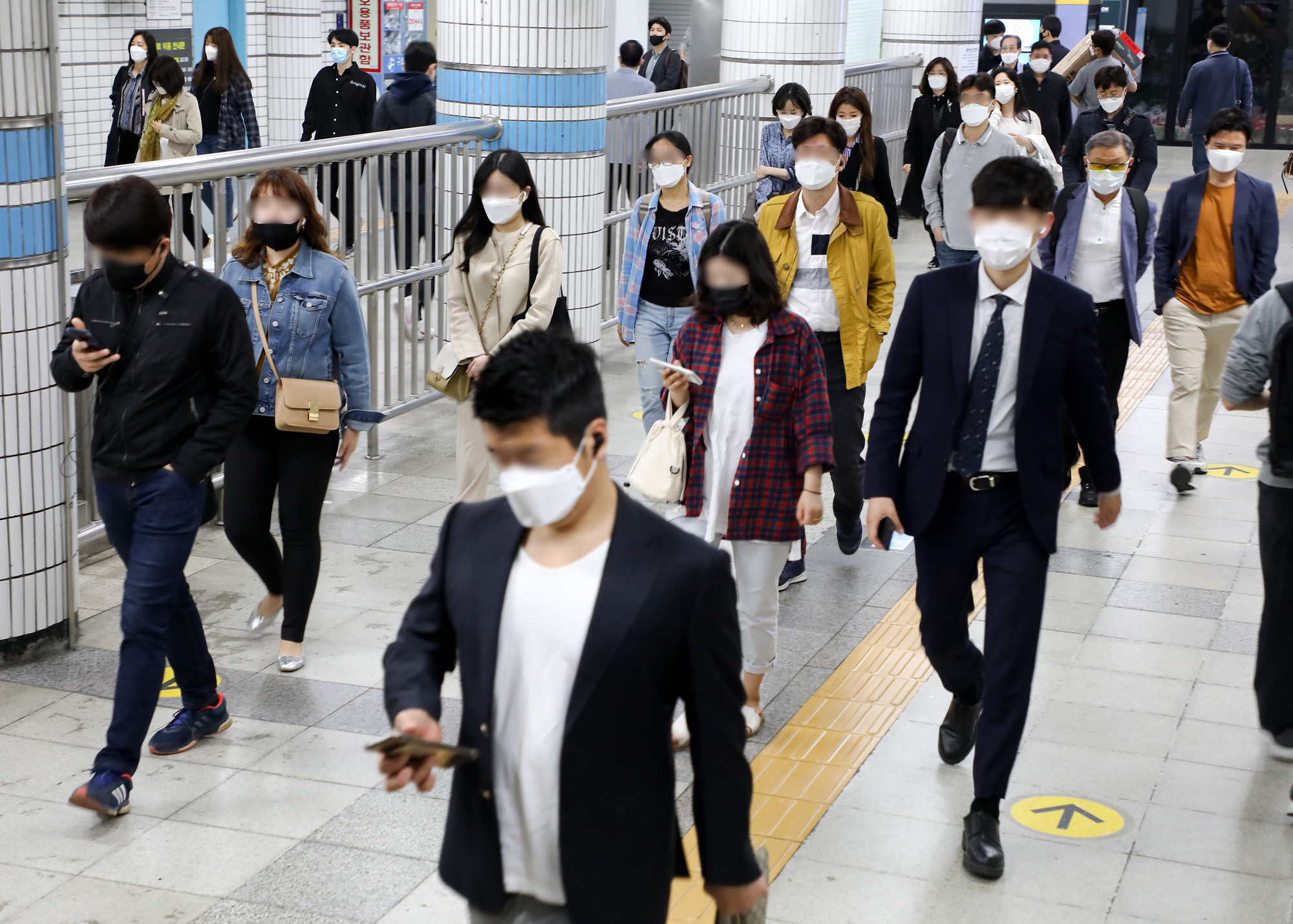 사회;코로나19;마스크;지하철마스크;지하철코로나;전동차이용객혼잡도