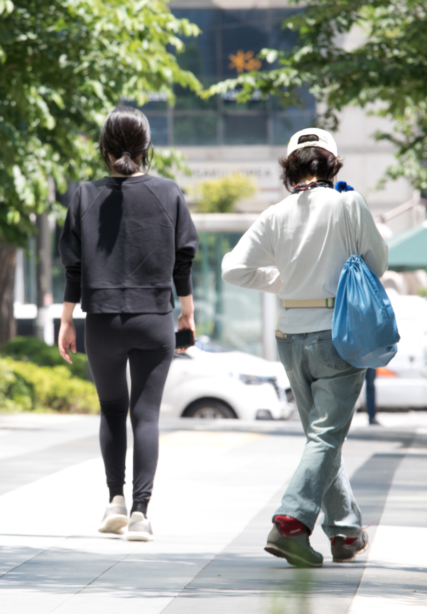 사회;세태;레깅스;운동;일상;용산역
