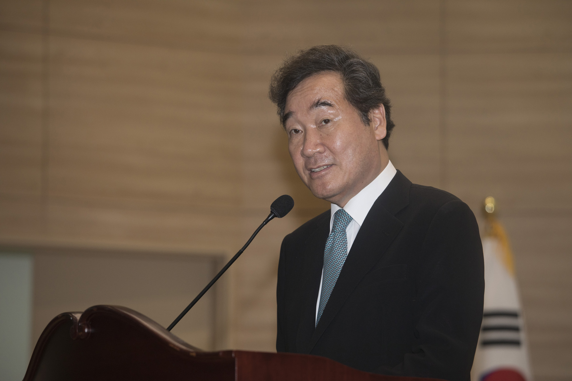 정치;그린뉴딜;정책토론회;제레미 리프킨