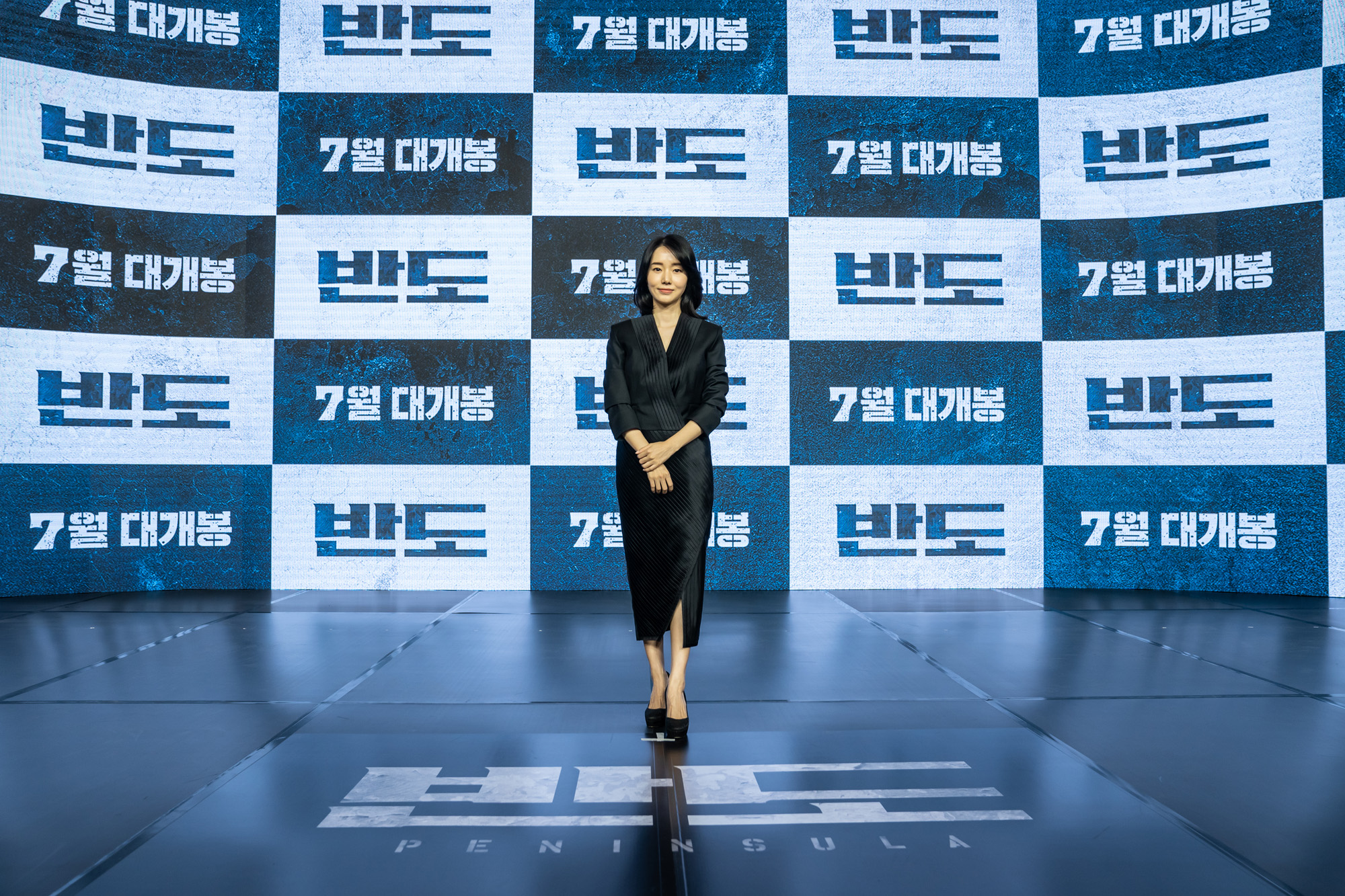 반도;K좀비;케이좀비;부산행2