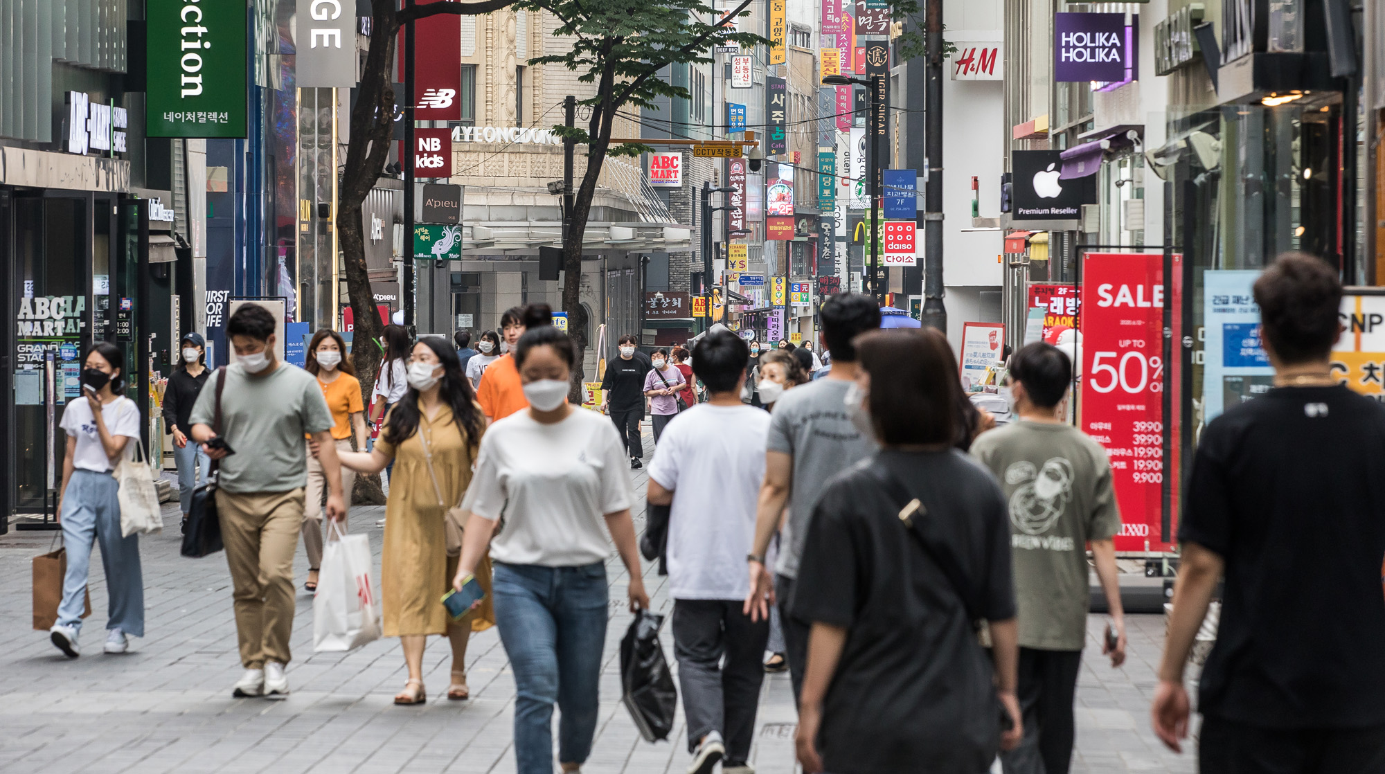 건강;헬스;의학;신종코로나바이러스감염증;코로나19;사회적거리두기;명동거리;코로나19예방