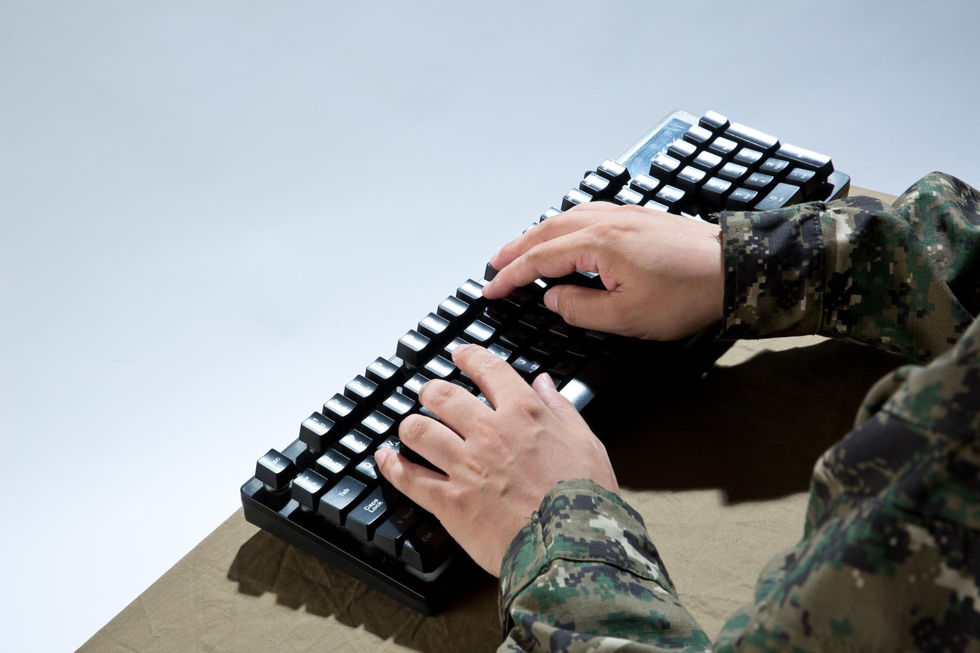 사회 국방 군인 컴퓨터 키보드