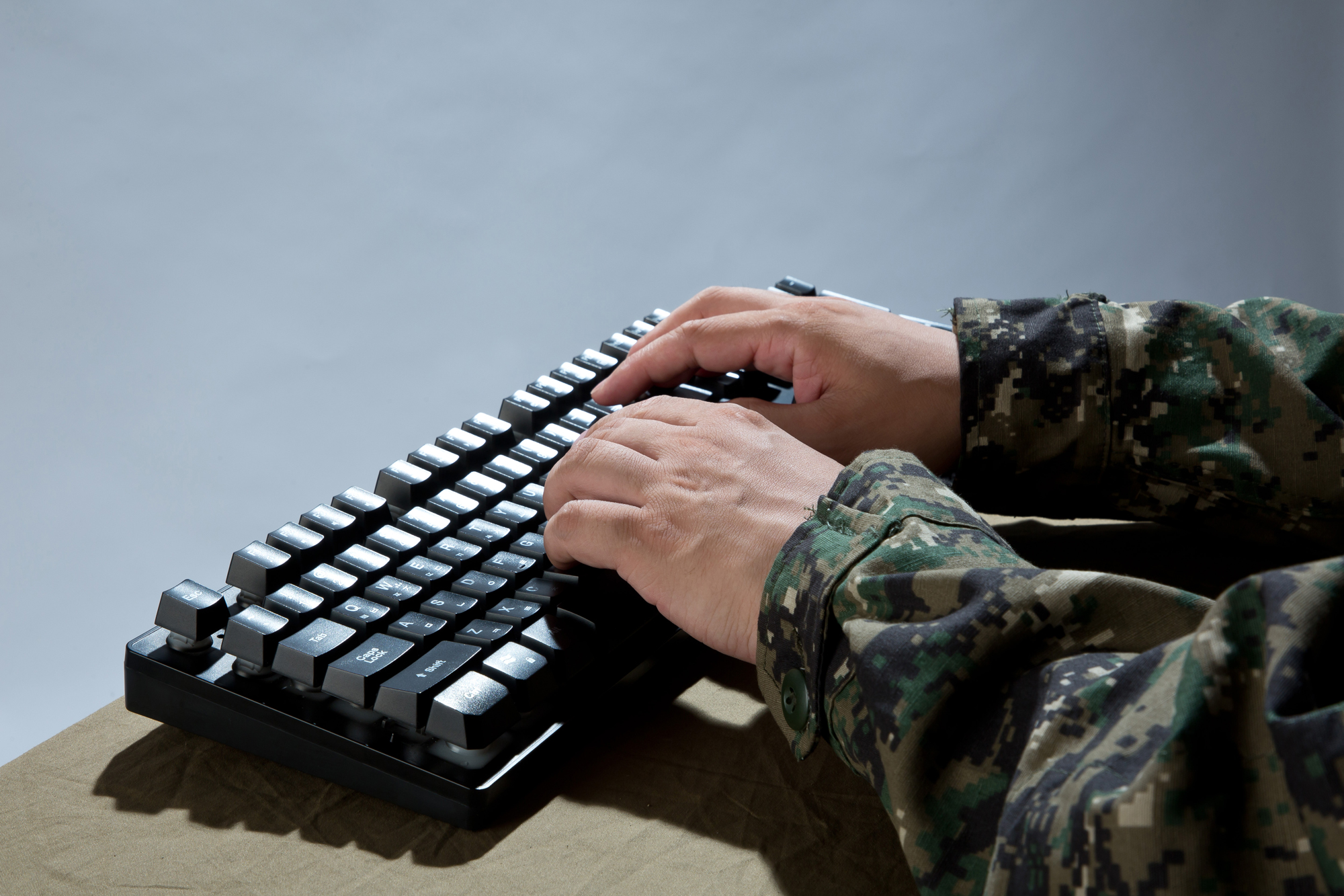 사회 국방 군인 컴퓨터 키보드