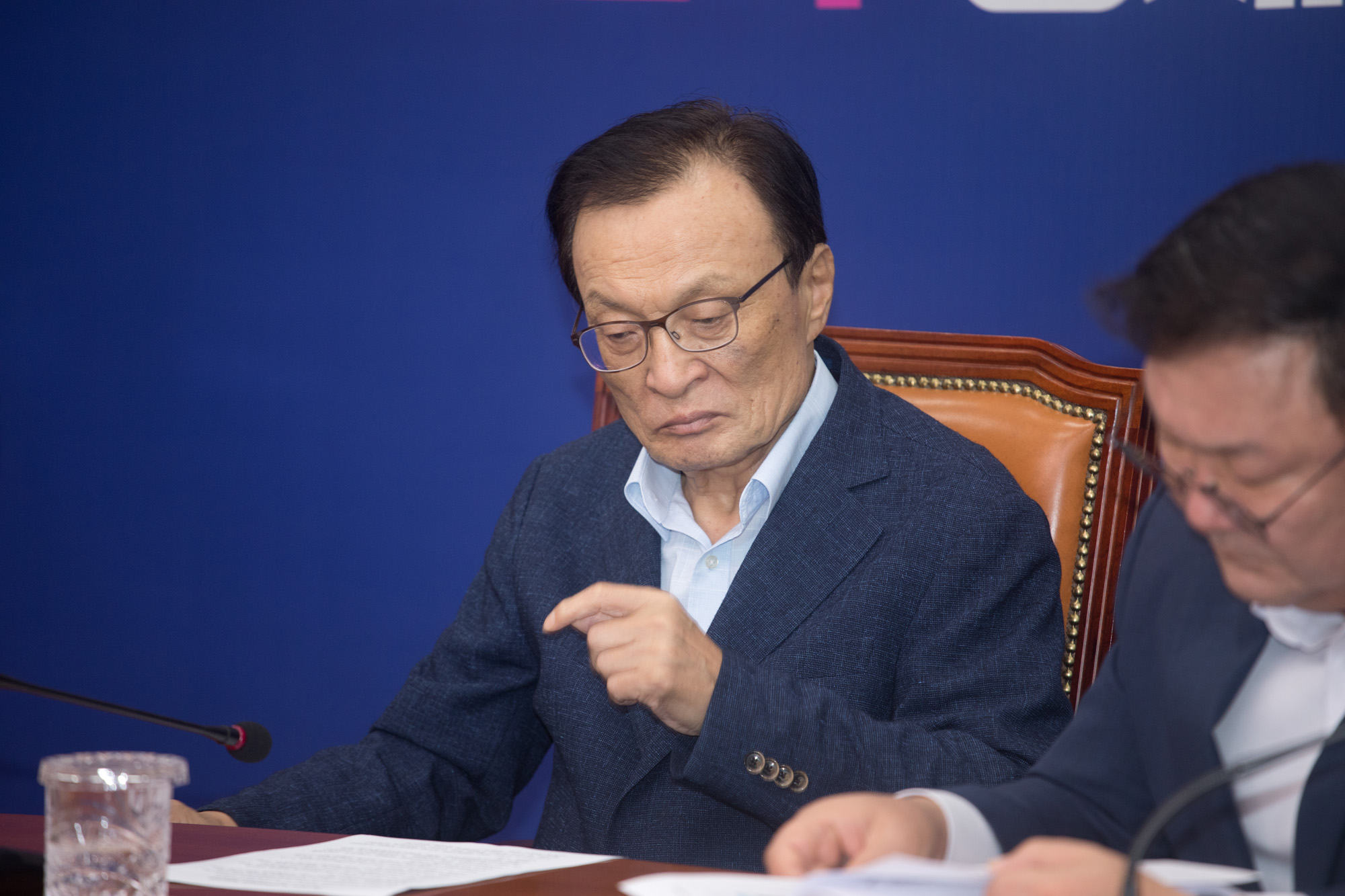 정치;정당;더불어민주당;최고위원회의