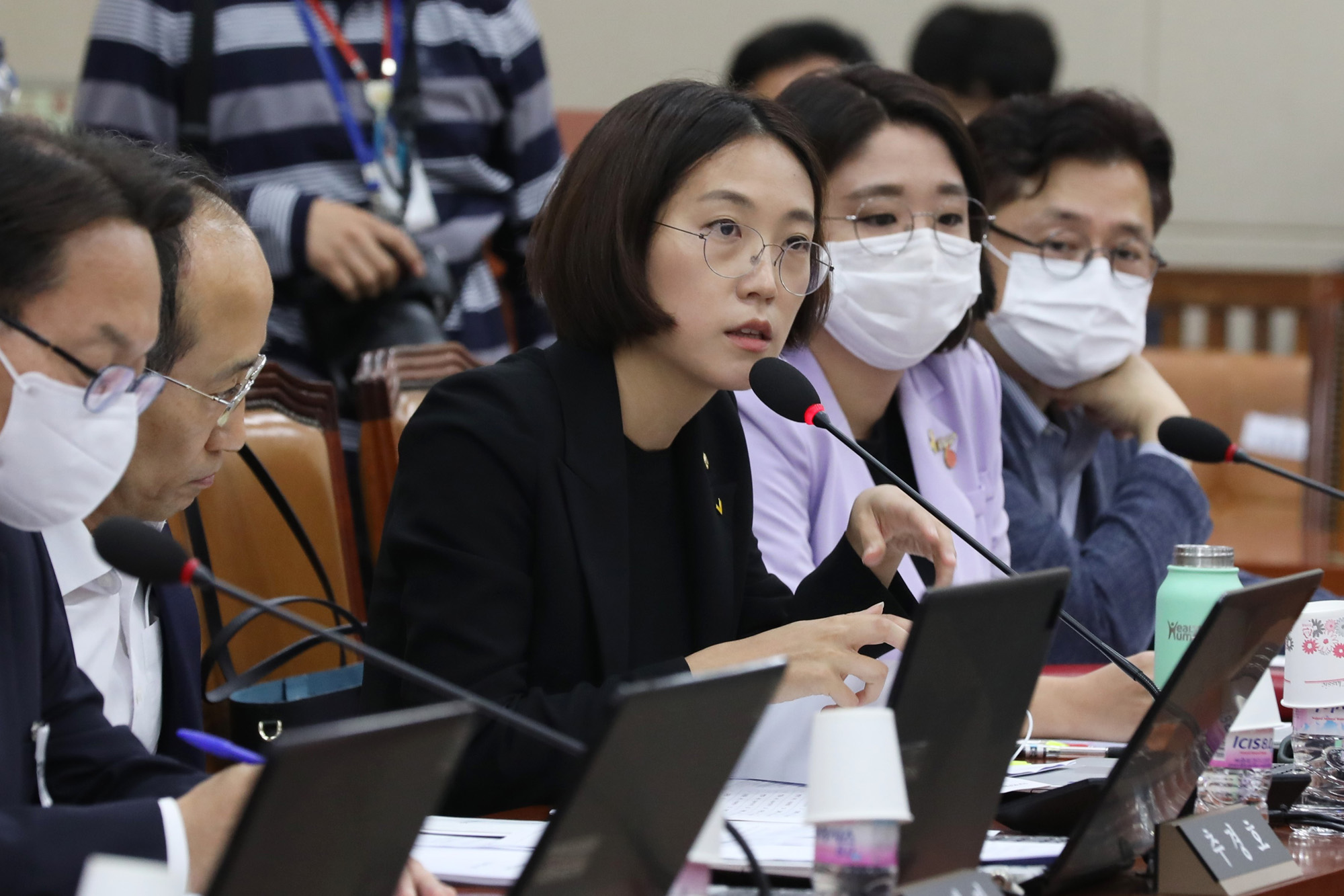 정치;국회;기획재정위원회;장혜영
