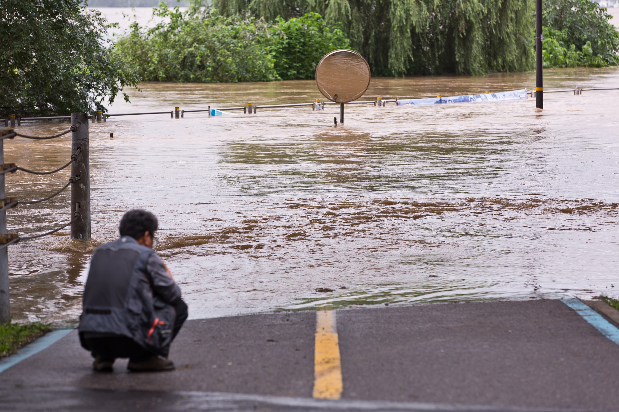 사회;세태;계절스케치;여름;장마철;장마철폭우;잠수교침수;한강잠수교;한강수위상승