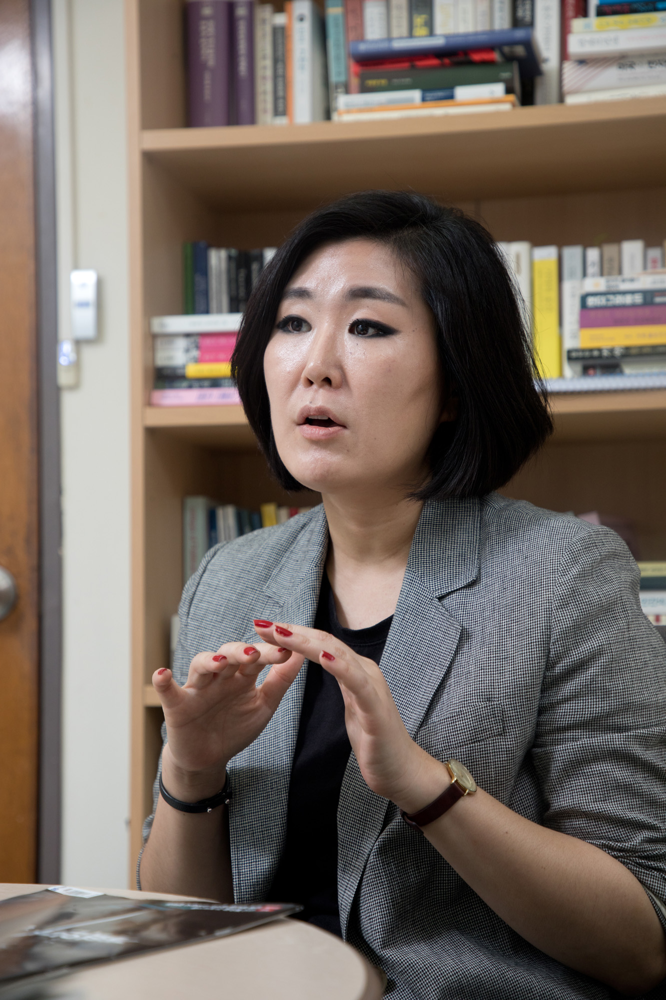 사회;페미니즘;성매매;성산업;레이디 크레딧;김주희