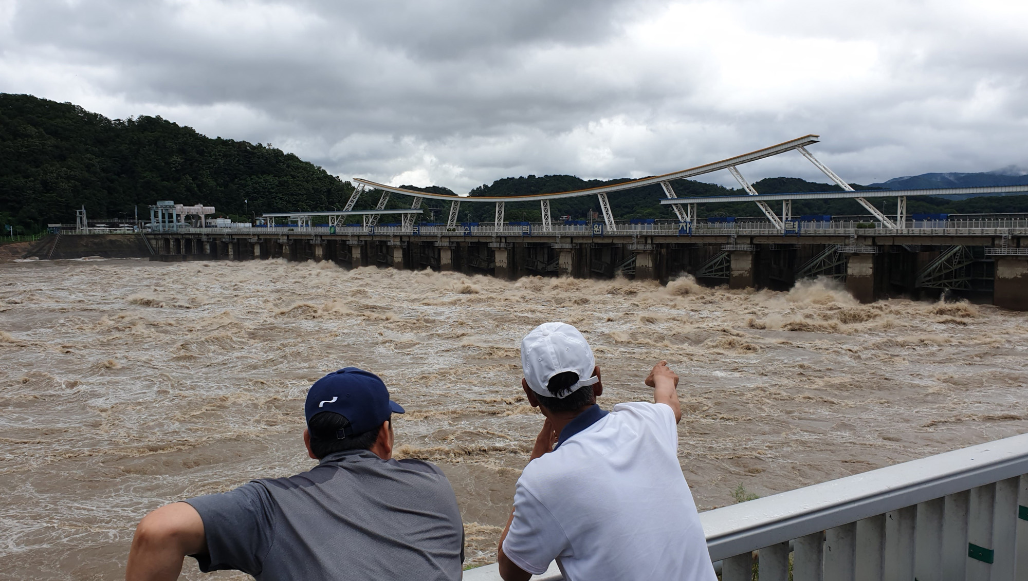사회;팔당댐;팔당댐방류