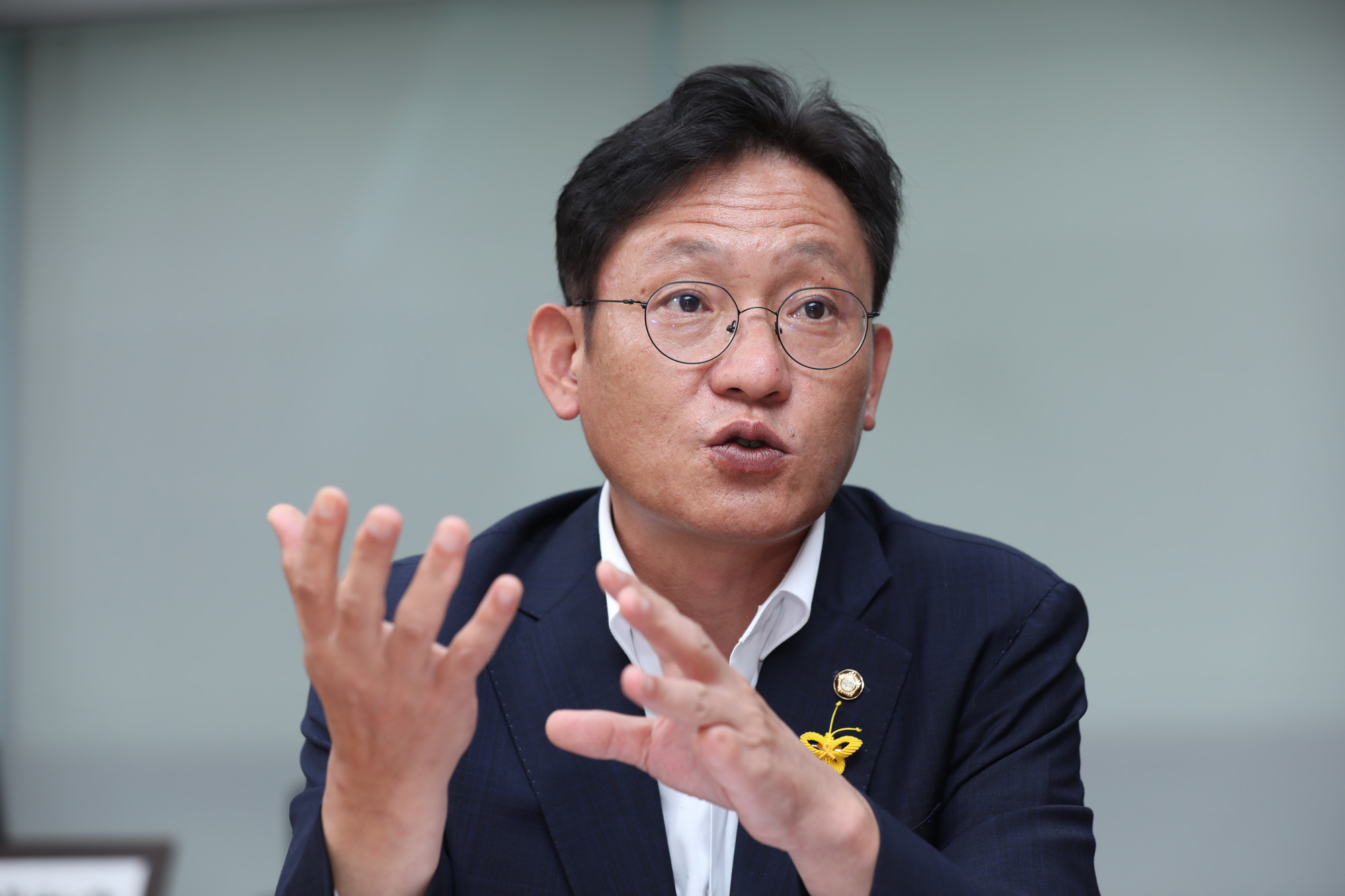 정치;국회;배진교;인터뷰;국회정무위원회