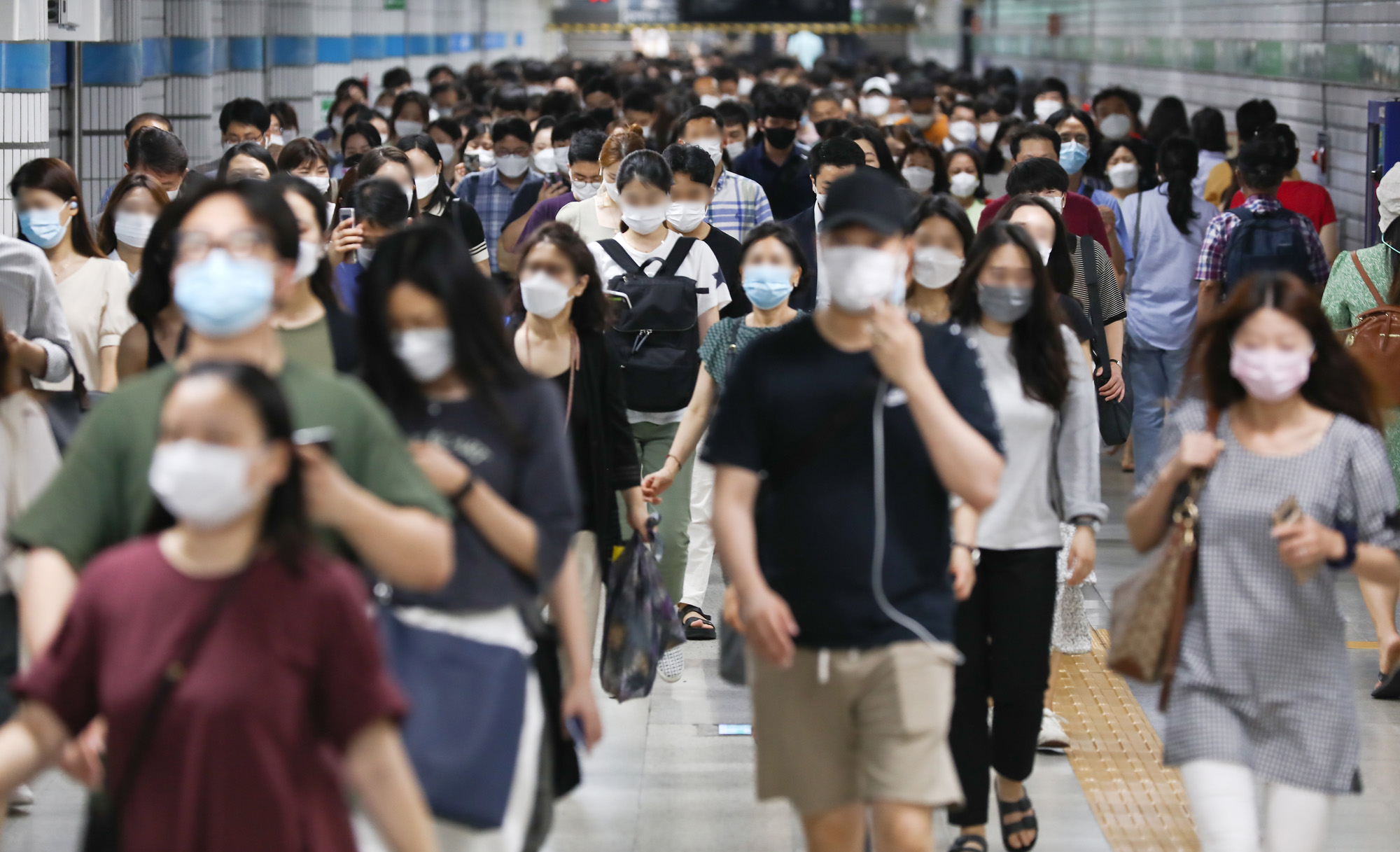 사회;코로나;코로나19;지하철퇴근;지하철마스크;코로나마스크;사당역마스크;사당역퇴근