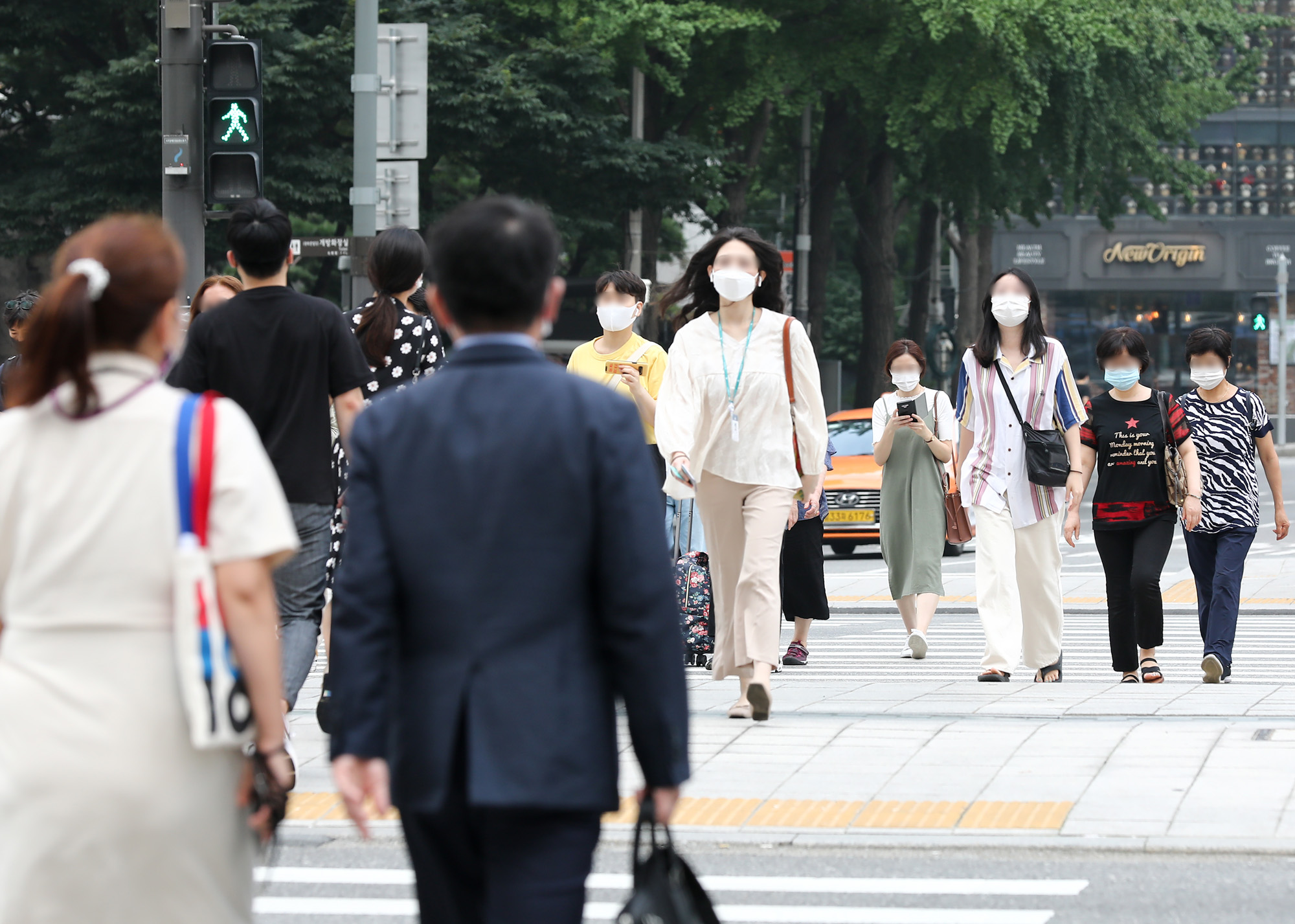 사회;코로나;코로나10;직장인출근;직장인마스크;광화문마스크;직장인코로나