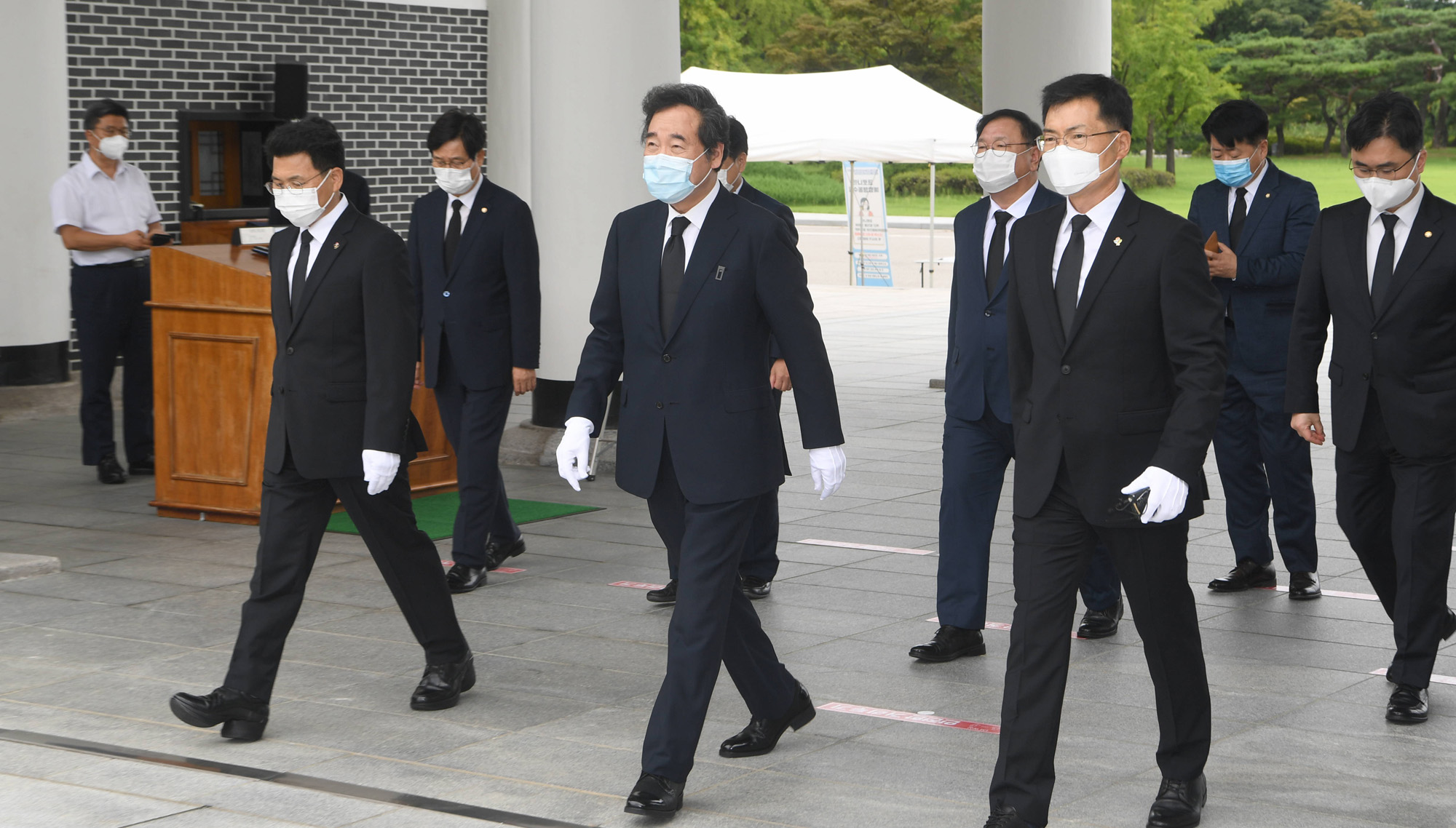 정치;이낙연;현충원참배;더불어민주당신임당대표