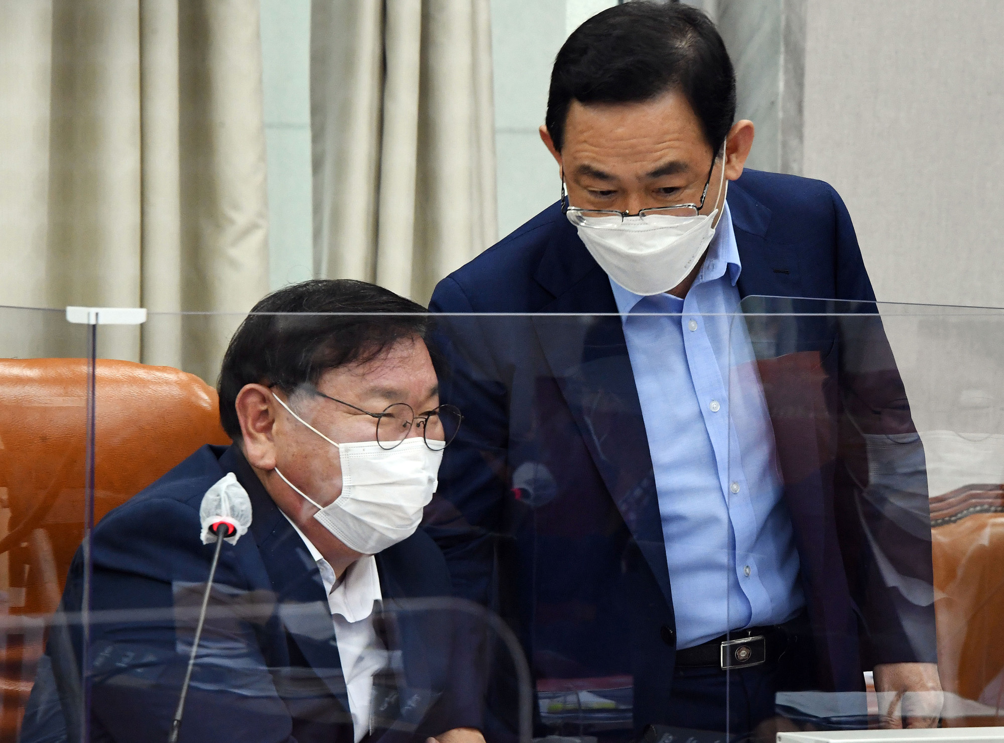 정치;국회;운영위원회;주호영;김태년