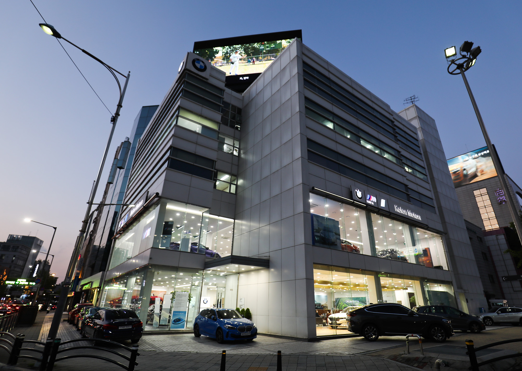 자동차;BMW;BMW전시장;자동차전시장;코오롱모터스