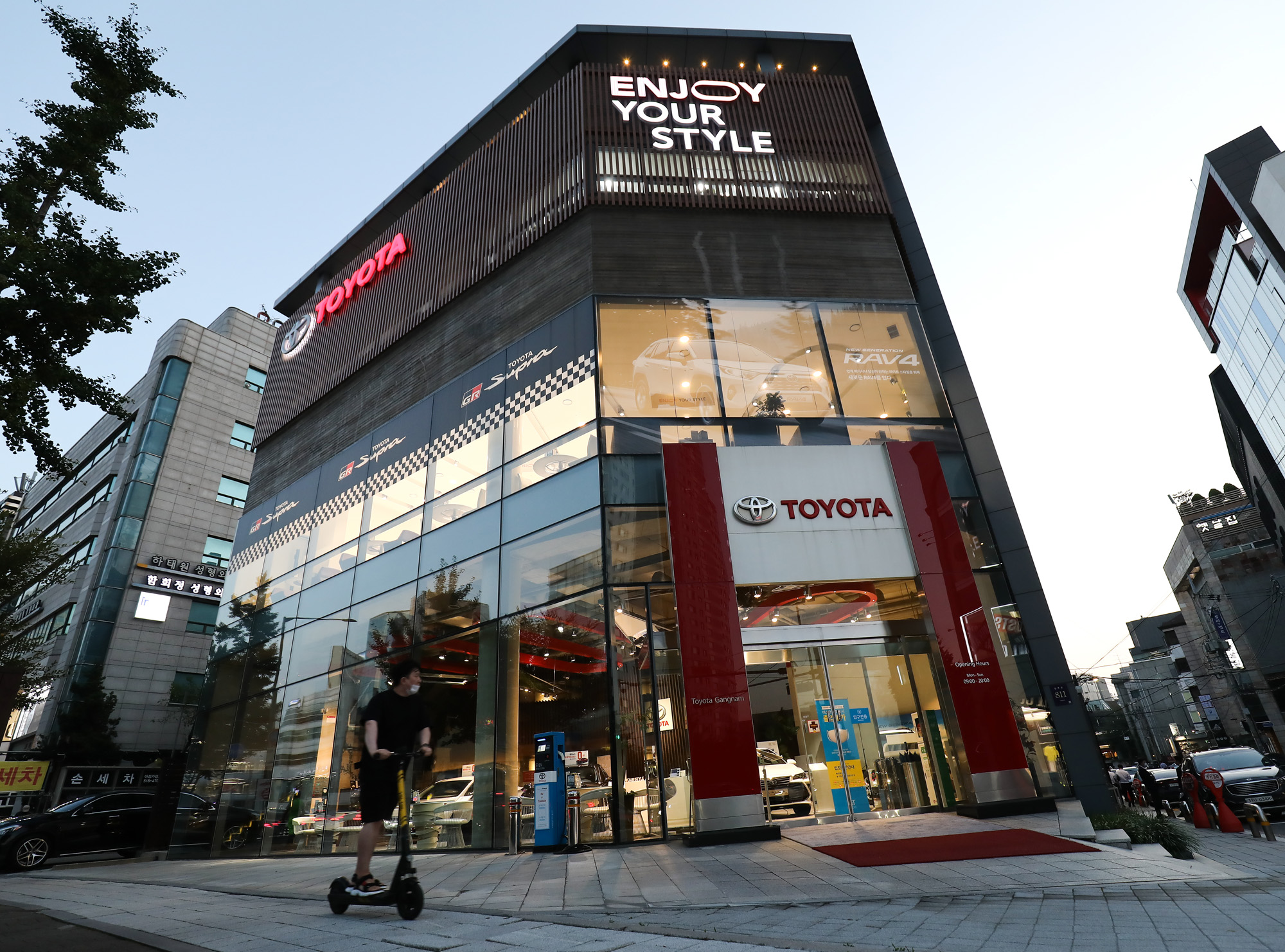 자동차;도요타;토요타;엘앤티;TOYOTA;토요타강남전시장;도요타강남전시장