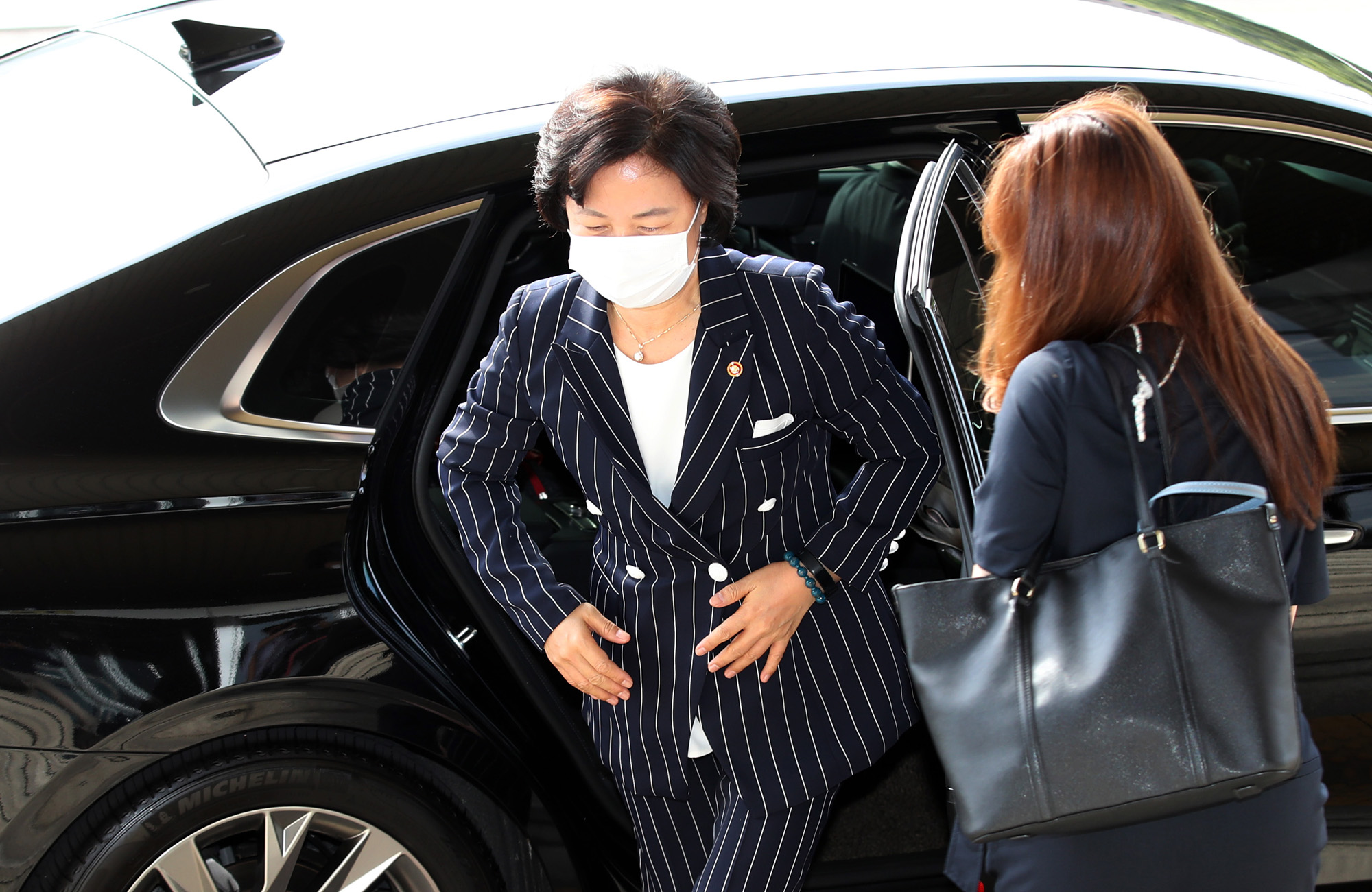 정치;정부;법무부;추미애;추미애법무부장관;추미애출근;정부과천청사