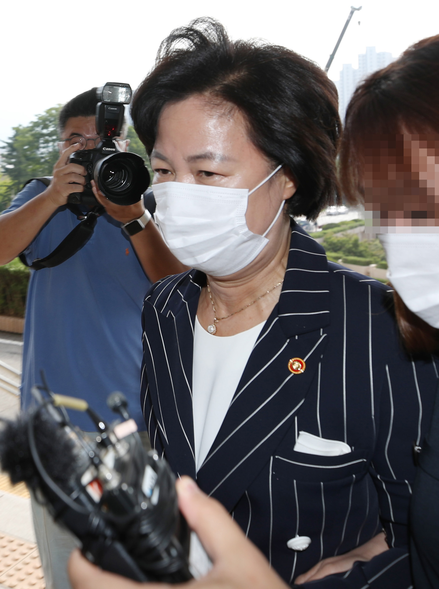 정치;정부;법무부;추미애;추미애법무부장관;추미애출근;정부과천청사