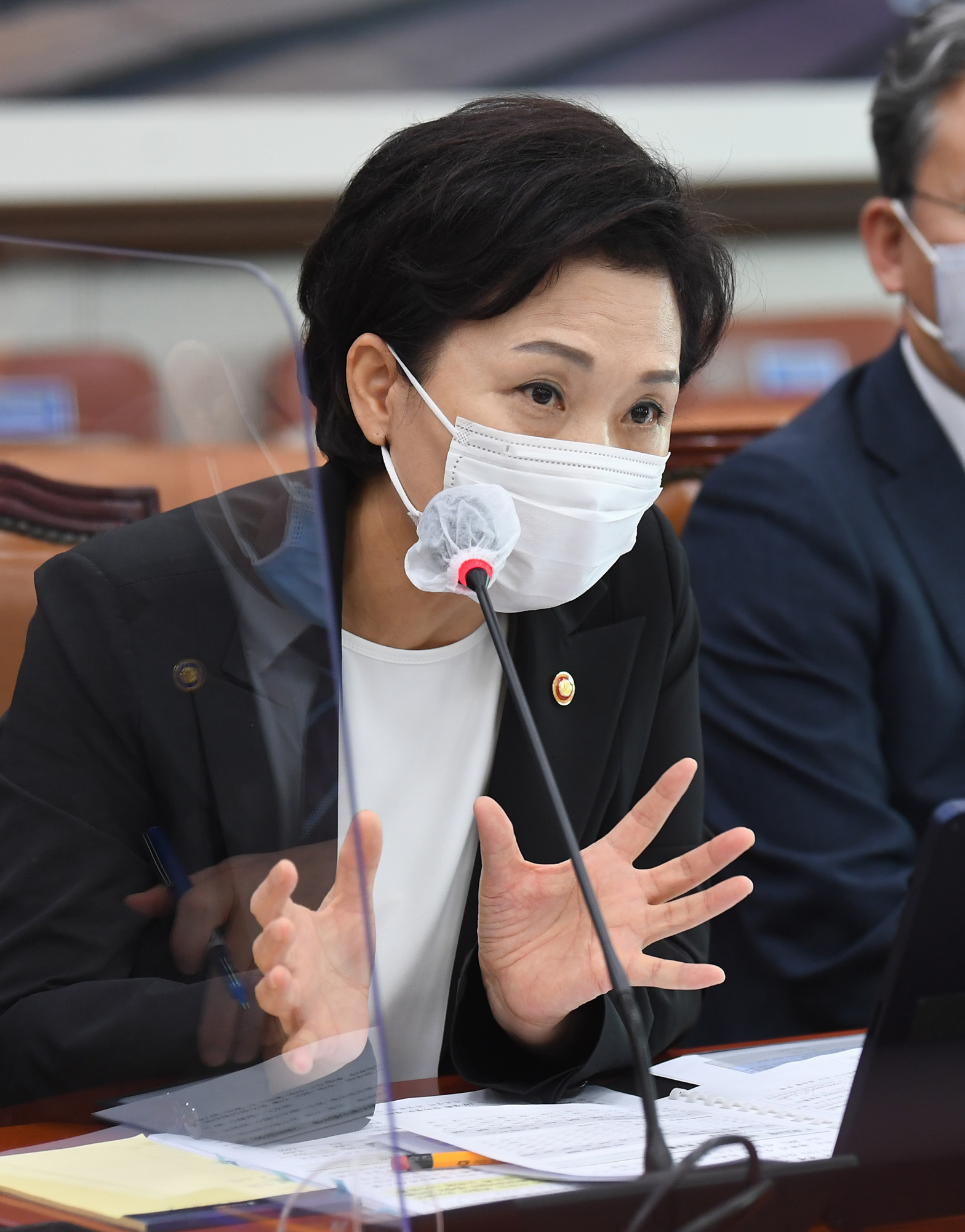 정치;국회;국토교통위원회;김현미장관