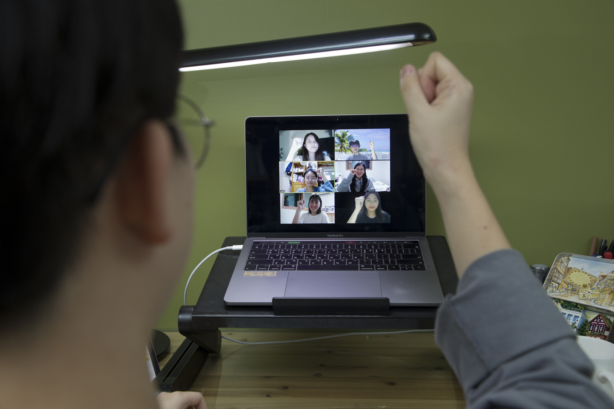 사회;의학;우울증;코로나19;화상통화;zoom;줌