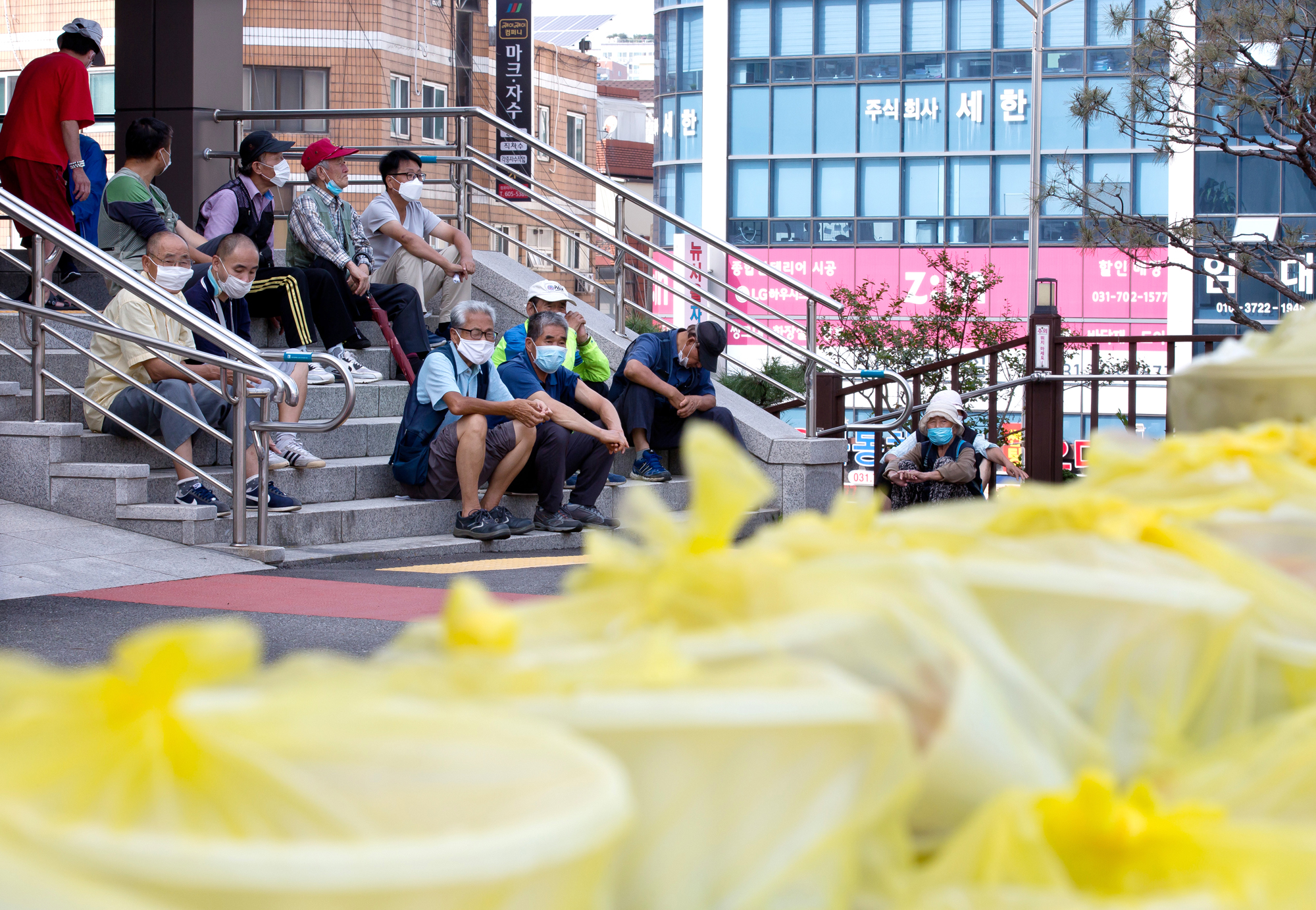 사회 코로나 무료급식 안나의집 김하종신부