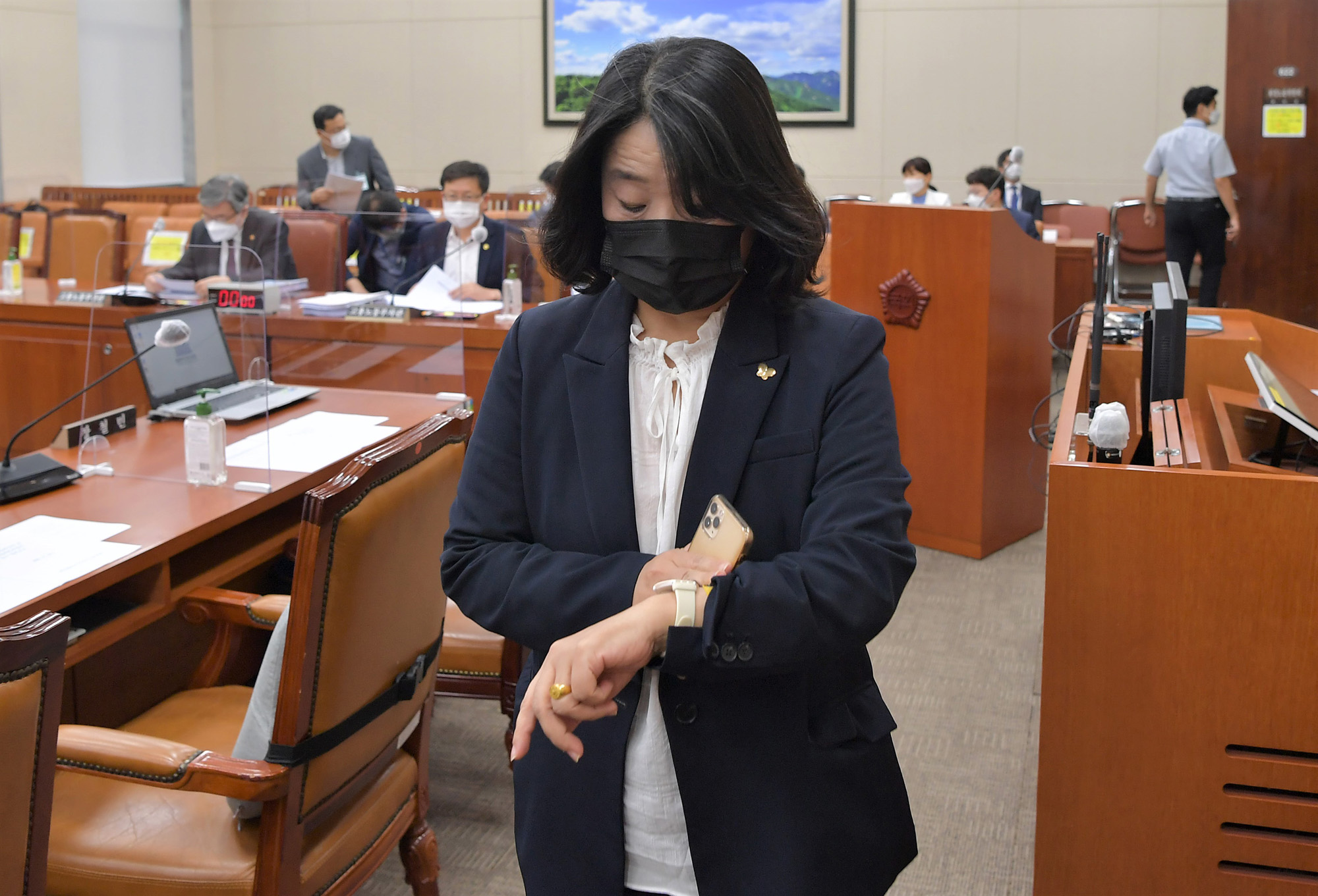 정치;국회;환경노동위원회;윤미향