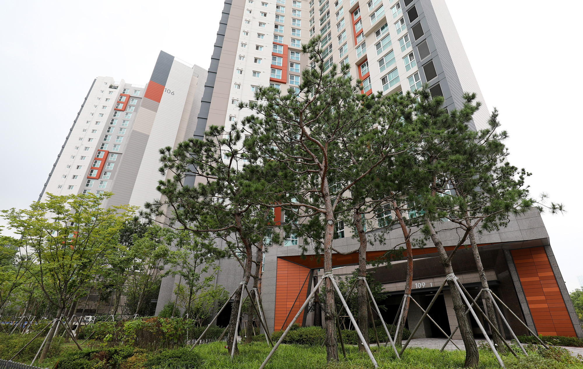 부동산;아파트;김홍걸주택;김홍걸증여;김홍걸아들;김홍걸아파트;래미안개포루체하임;루체하임;래미안;국회의원부동산;국회의원아파트;DJ아들;김대중아들