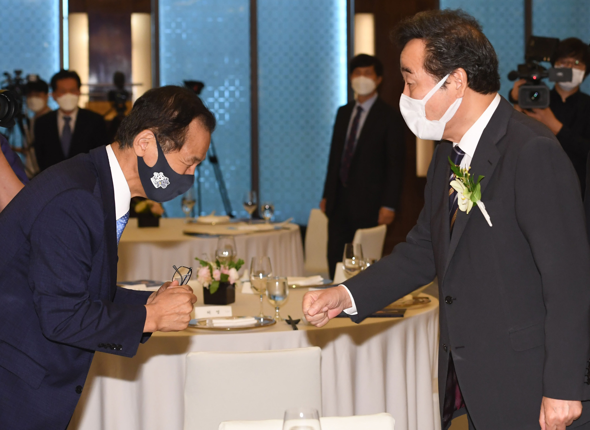 정치;국회;이해찬전기발간;나의인생국민에게;이낙연