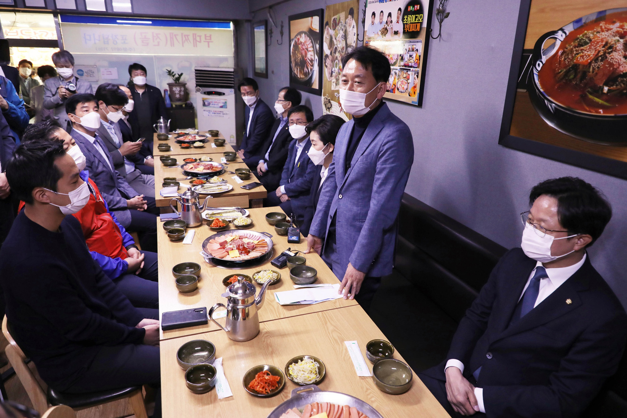 정치;더불어민주당K뉴딜;이광재;양향자;윤영찬;암사스마트시장;동네시장장보기;재래시장온라인주문