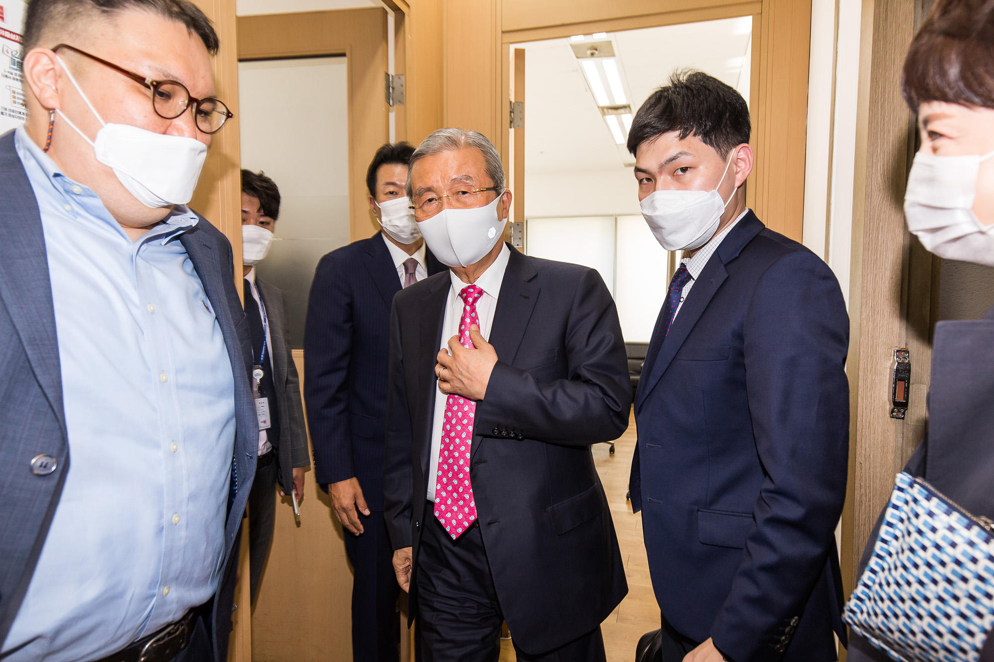 정치;정당;국민의힘;보수정당;미래통합당;김종인;김무성;마포포럼;야권대선주자초청강연