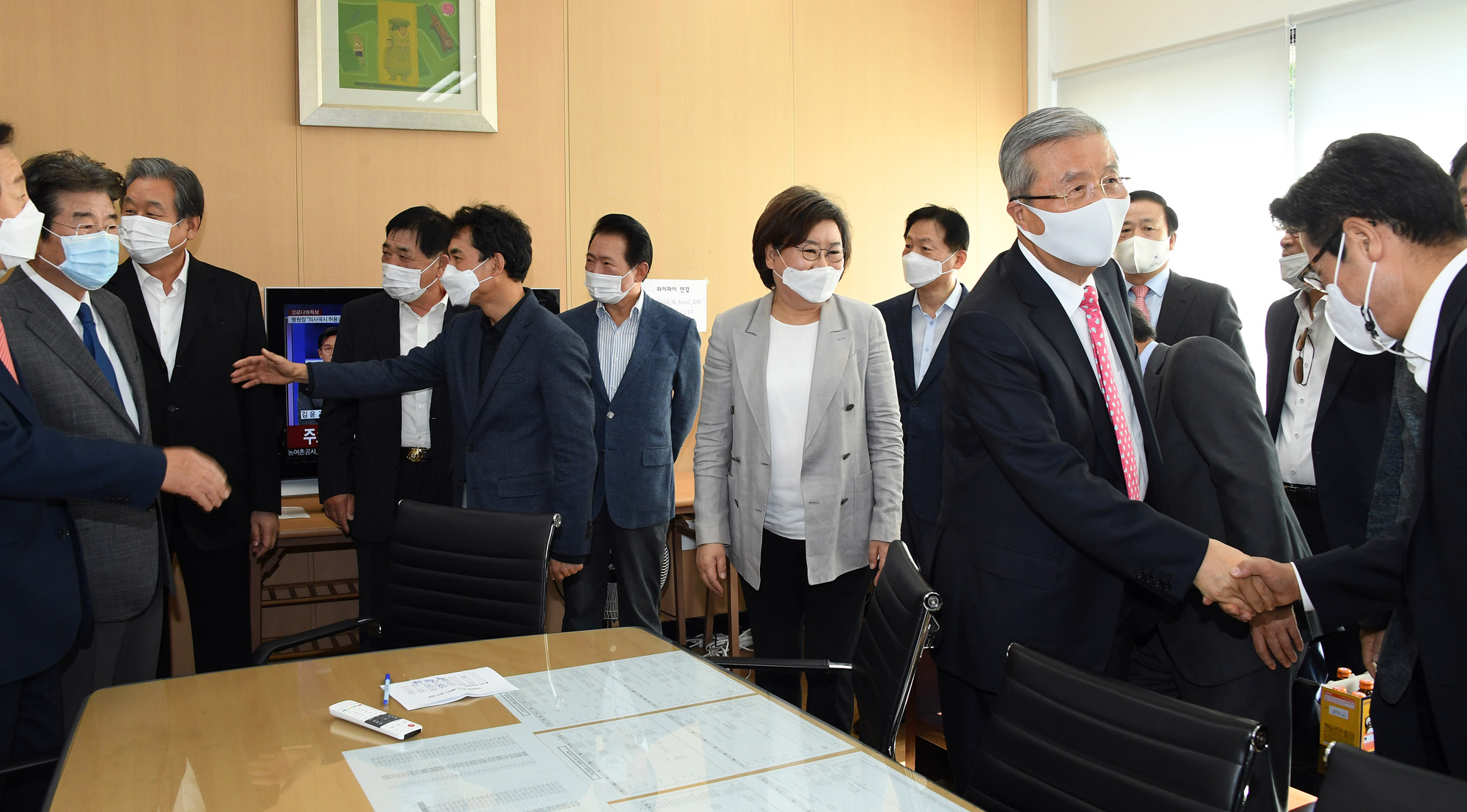 정치;정당;국민의힘;보수정당;미래통합당;김종인;김무성;마포포럼;야권대선주자초청강연