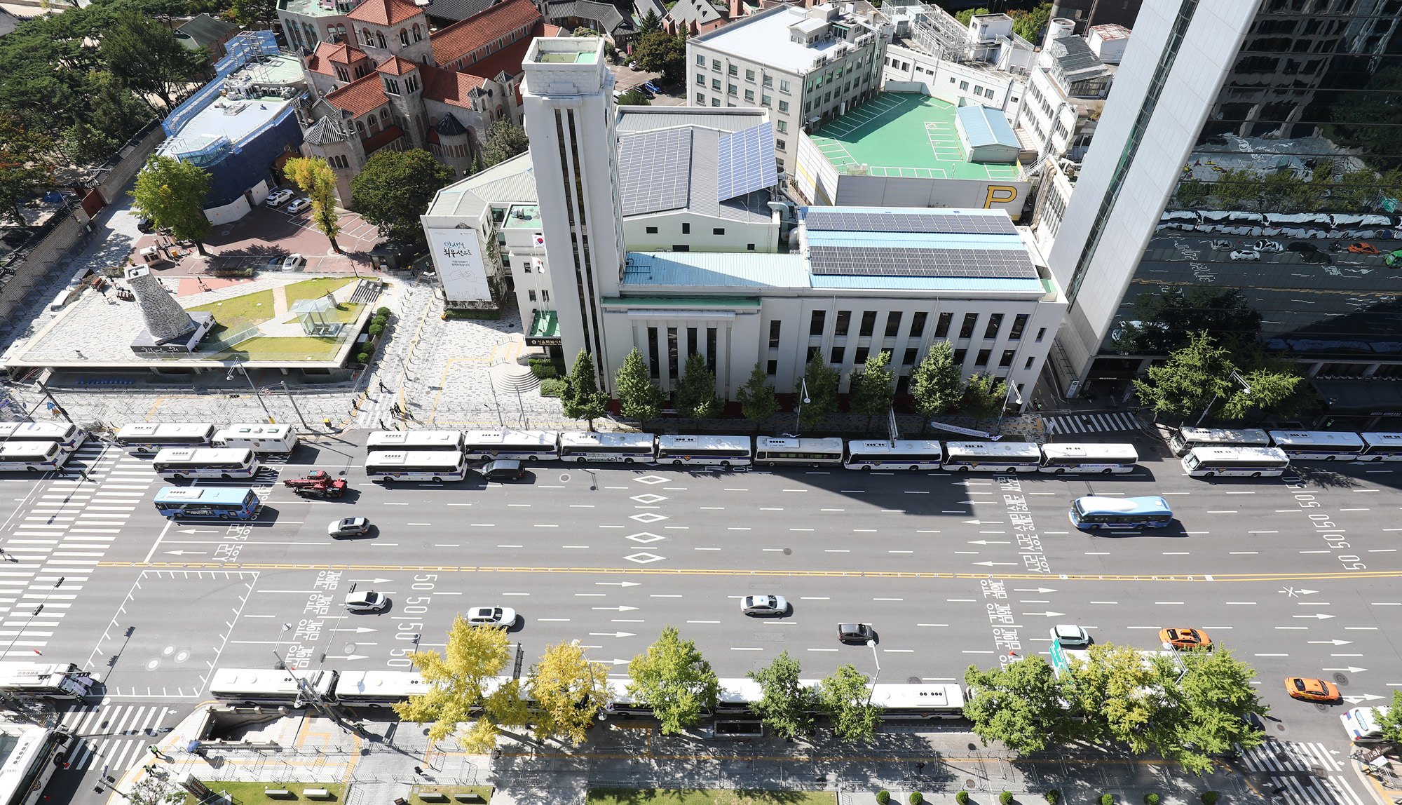 한글날집회;보수단체집회;광화문차벽;광화문경찰;집회금지;코로나집회금지