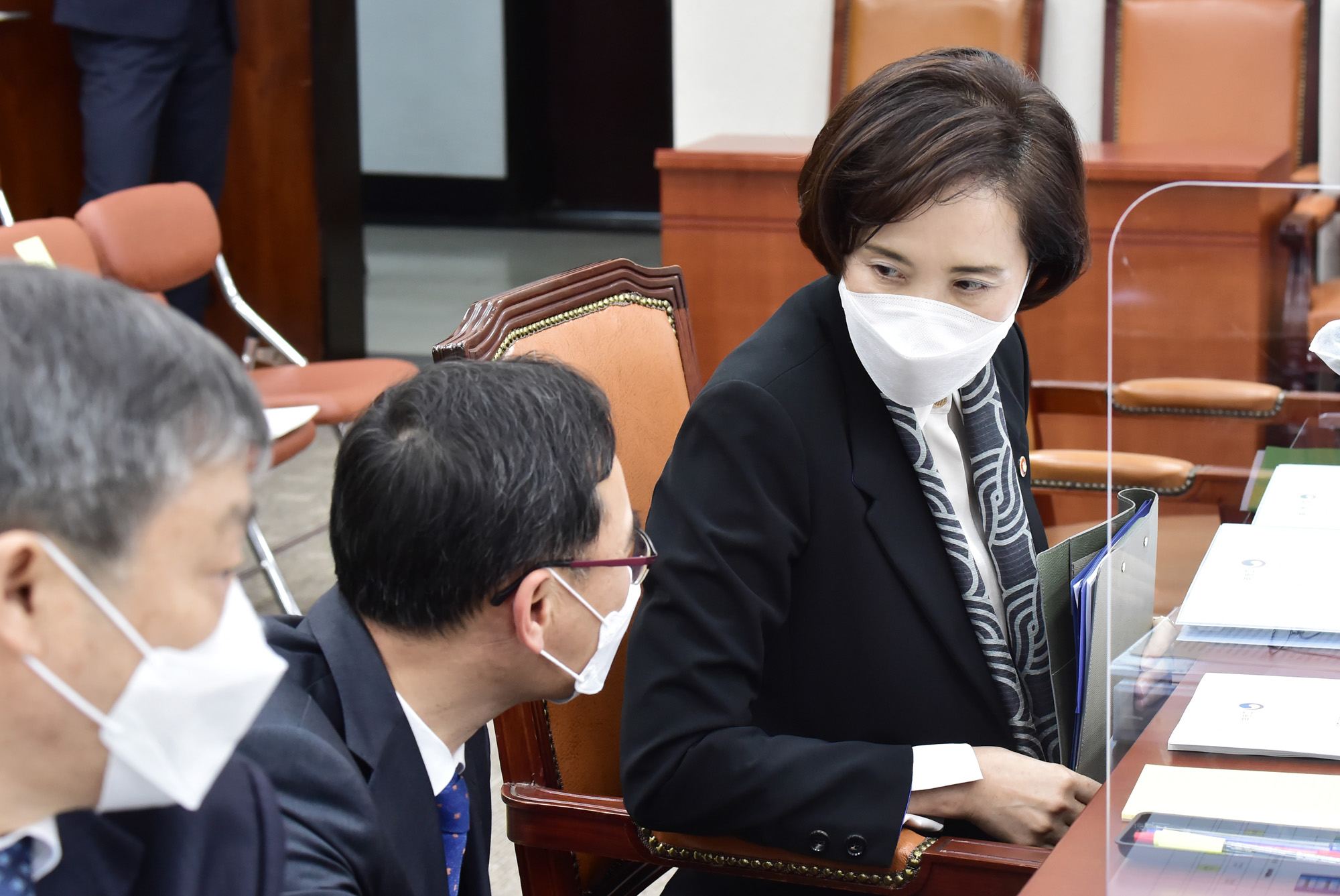 정치;국정감사;교육위원회;교육부장관;유은혜
