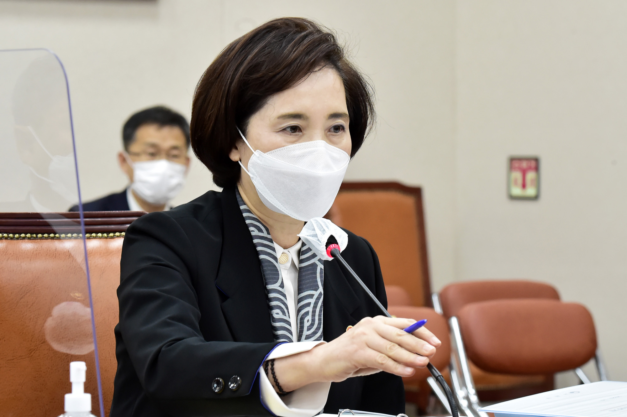 정치;국정감사;교육위원회;교육부장관;유은혜