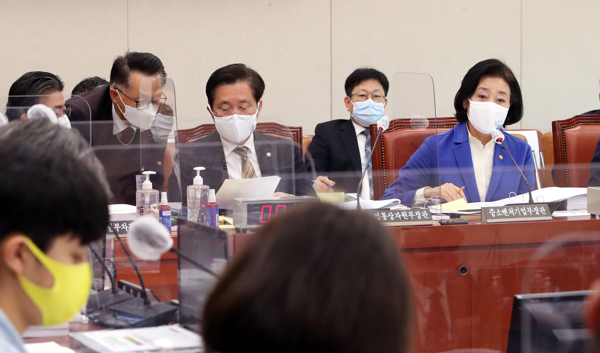 정치;국회;산업통상자원중소벤처기업위원회;박영선;중소벤처기업부장관