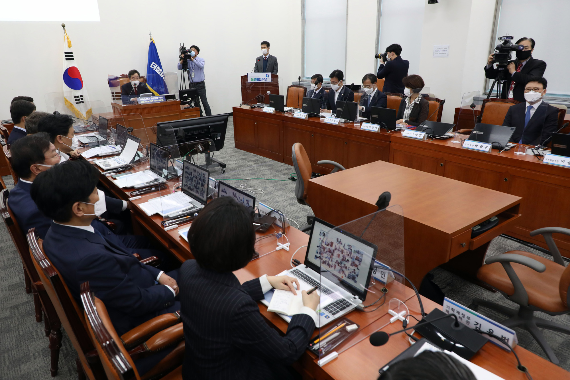 정치;국회;더불어민주당온택트의원총회;이낙연