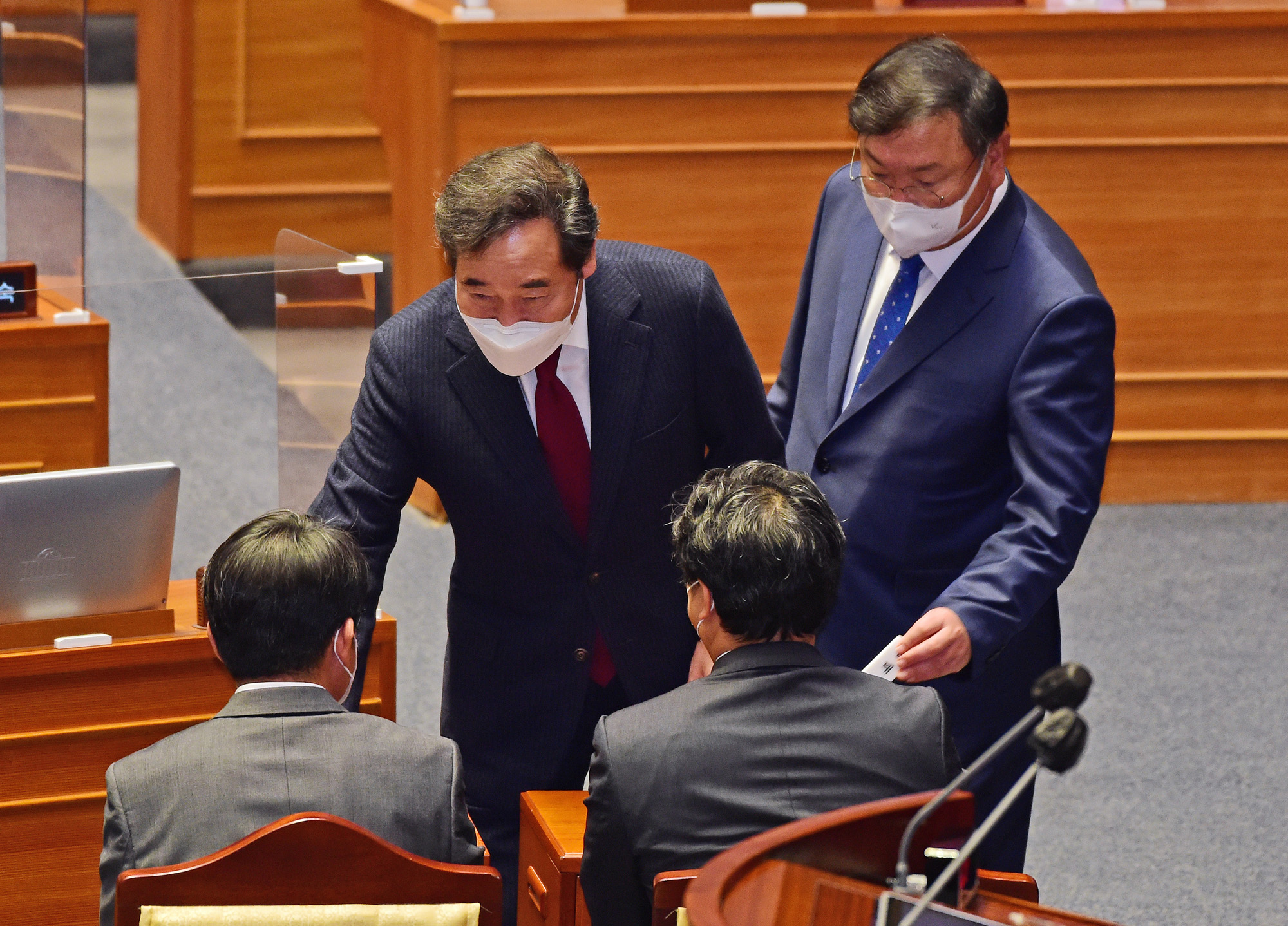 정치;국회;본회의;정정순의원체포동의안;이낙연;김태년