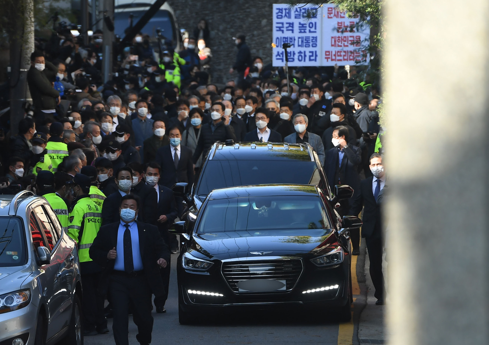 사회;사건사고;정치;이명박;이명박전대통령;횡령;뇌물;징역17년형확정;이명박구치소