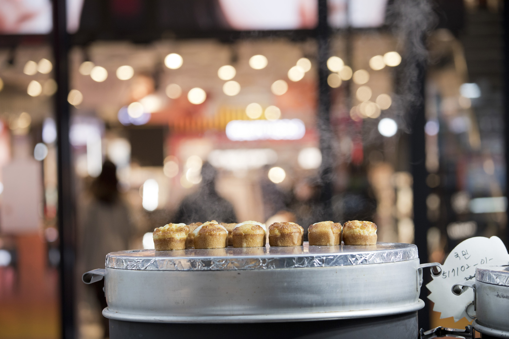 사회;경제;세태;명동;거리;가게;폐업;휴업