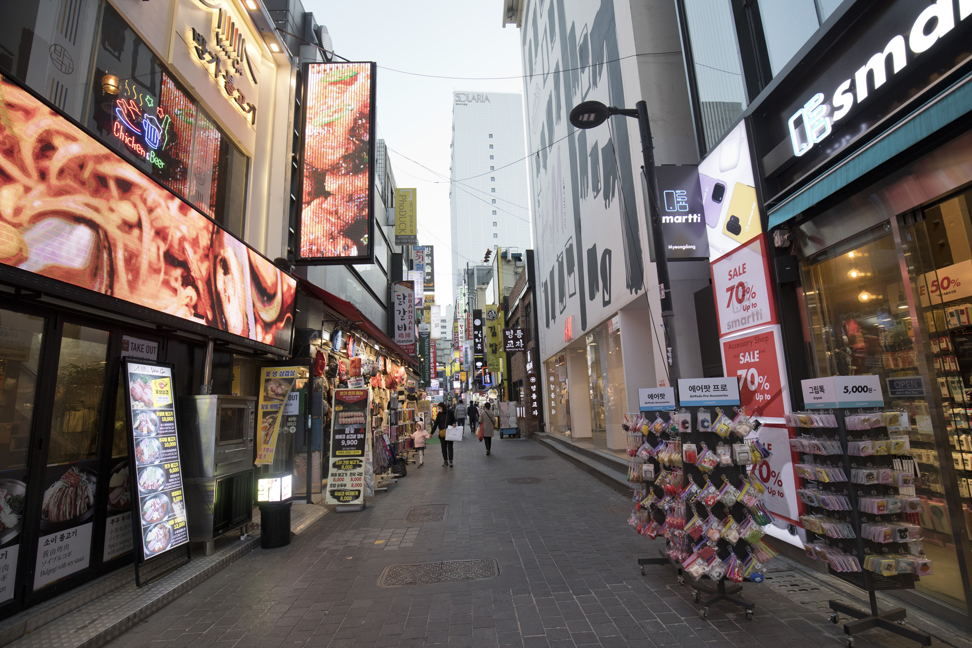 사회;경제;세태;명동;거리;가게;폐업;휴업