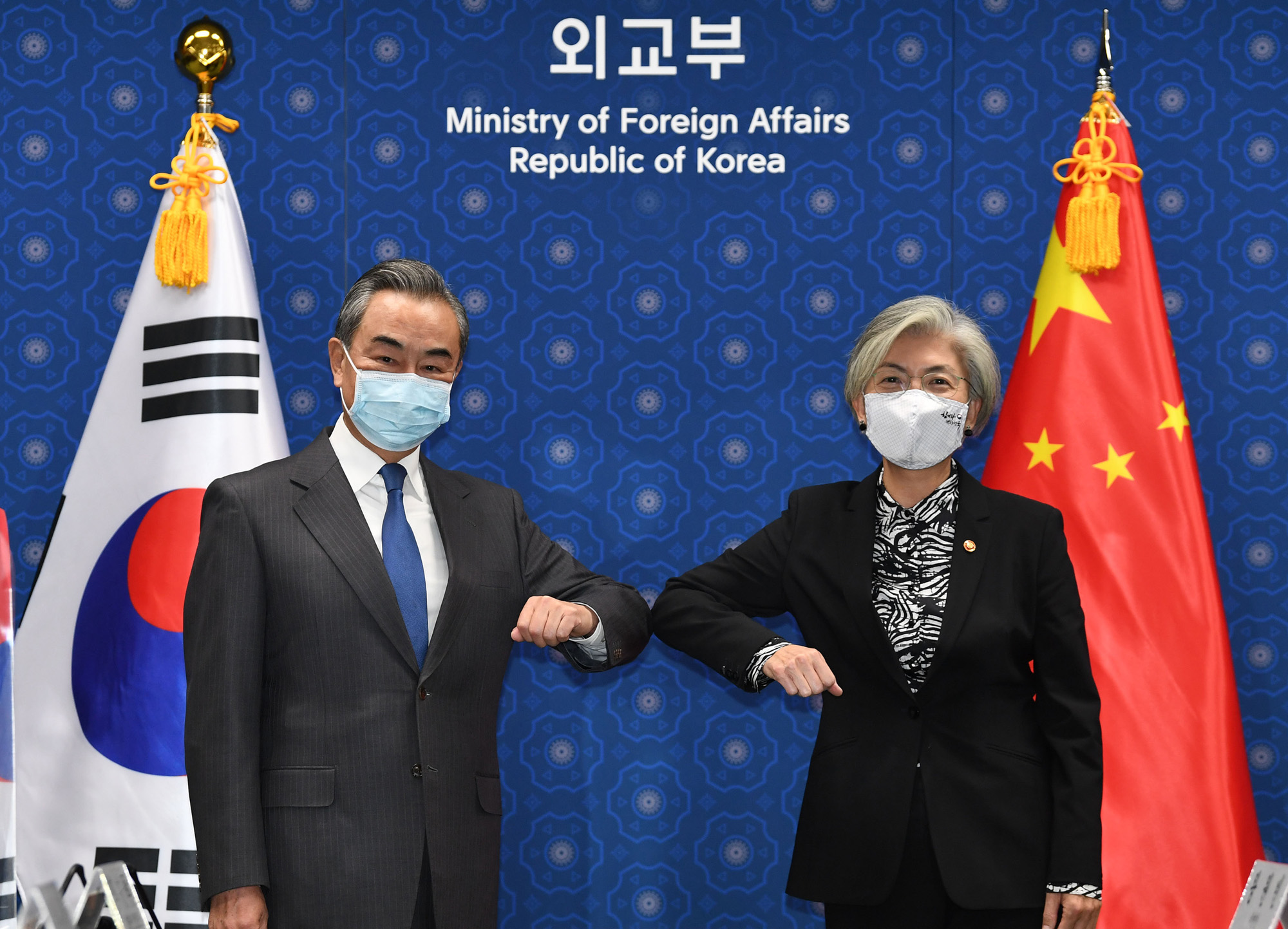왕이 강경화 한중 외교장관 회담